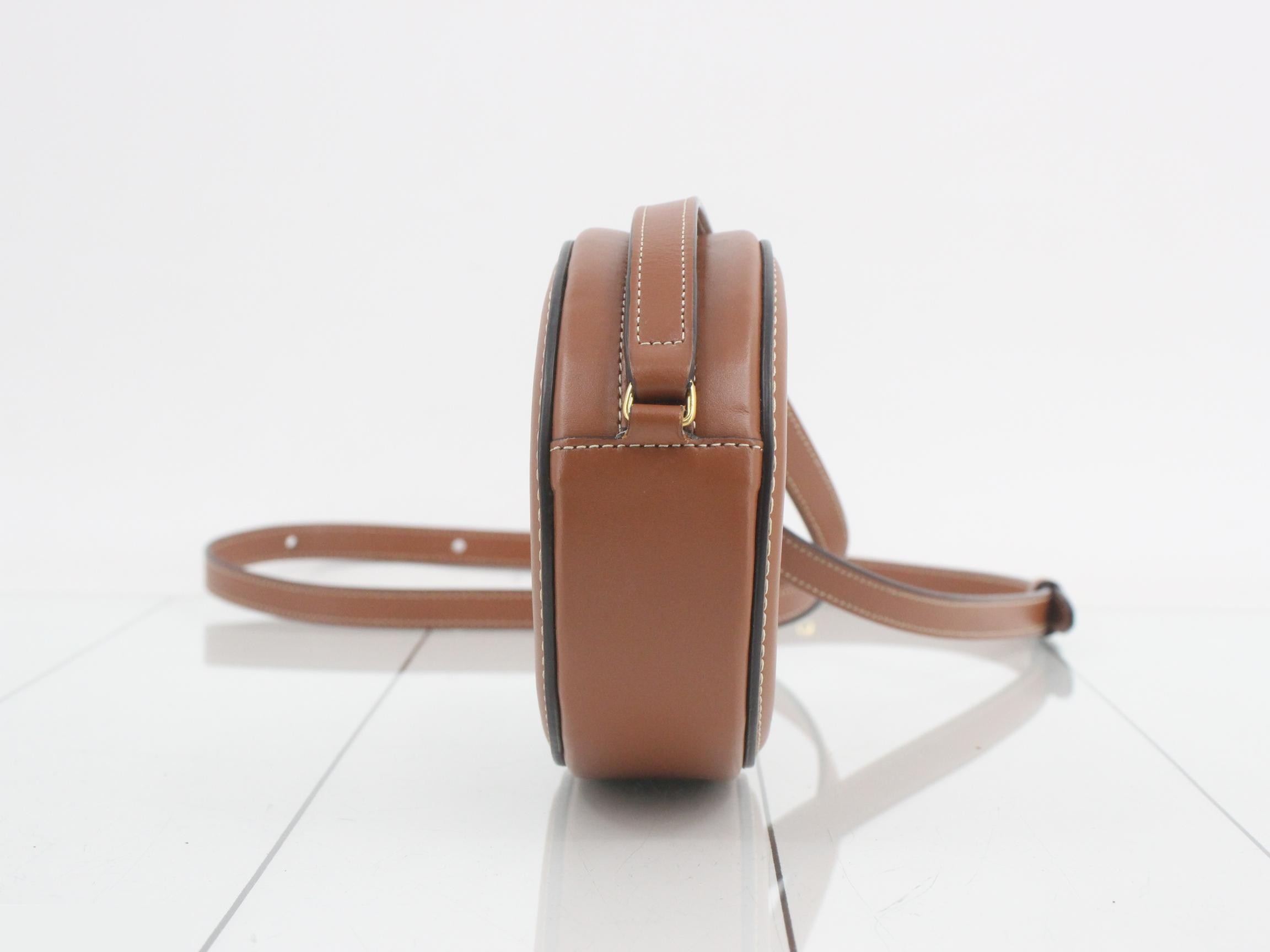 Oval Purse Cuir Triomphe Leather Shoulder Bag Brown — view 3