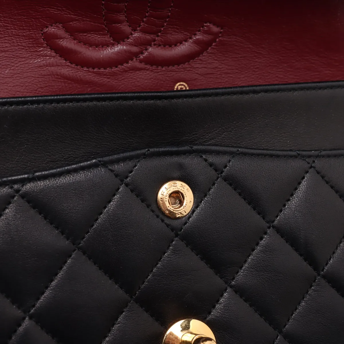 Matelasse 23 Lambskin Double Flap Double Chain Bag Black Gold Hardware 0511548 Series 0 A01113 — view 15