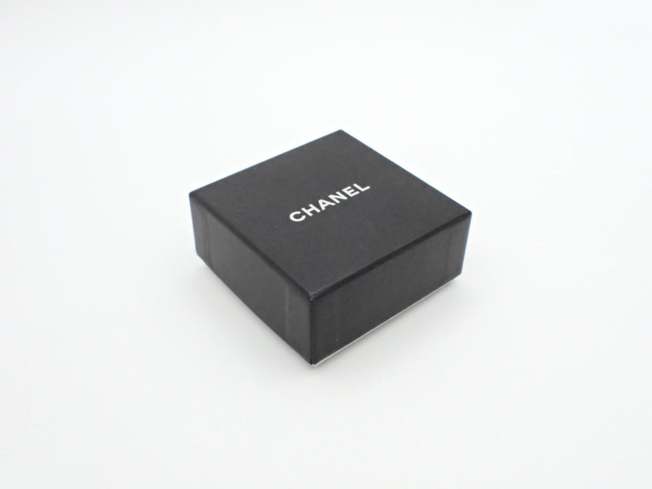 earrings, model 02P, Coco Mark design, gold, 2.3 cm wide. — view 4