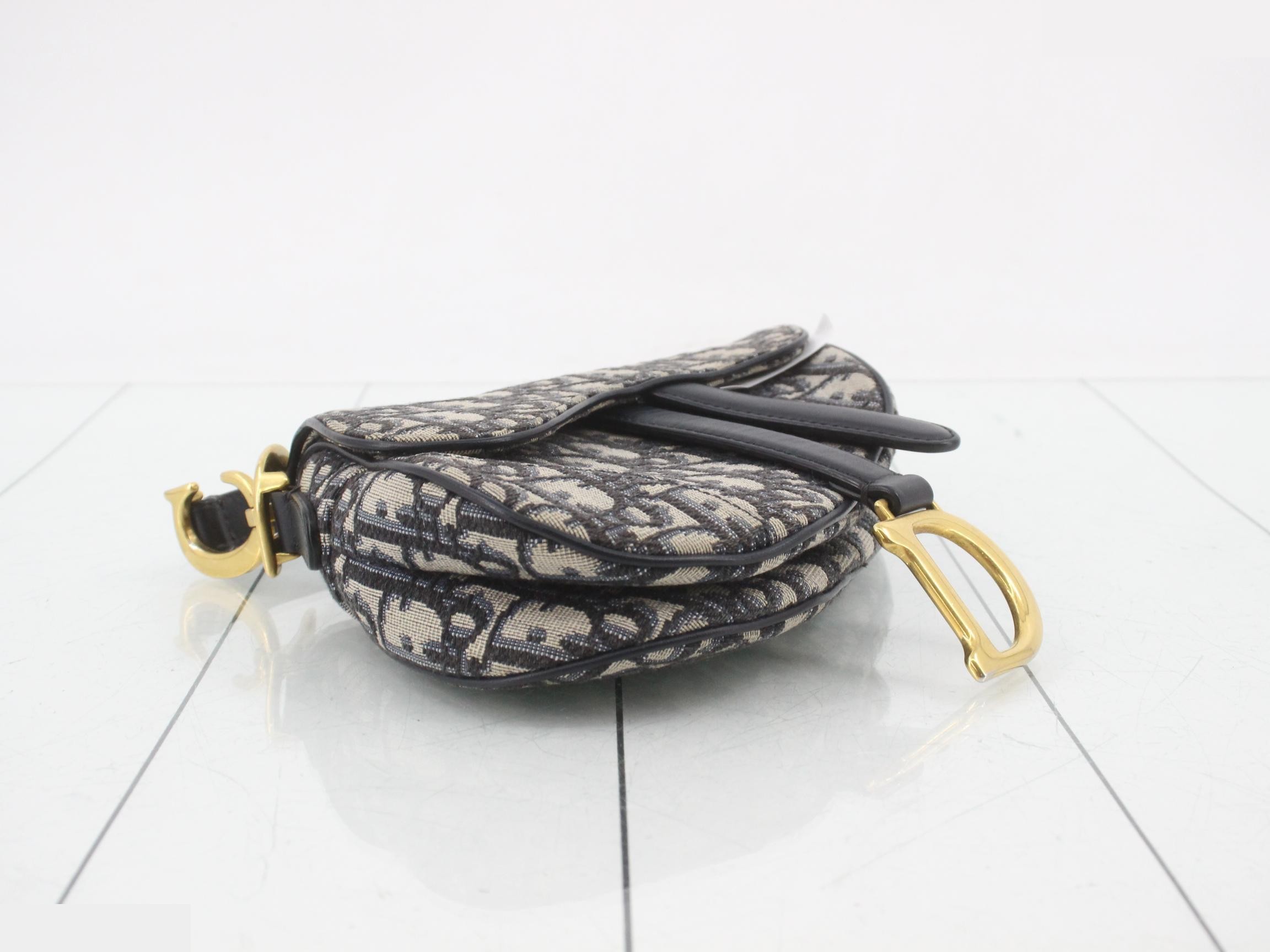 Saddle Trotter/Oblique Canvas Handbag — view 5