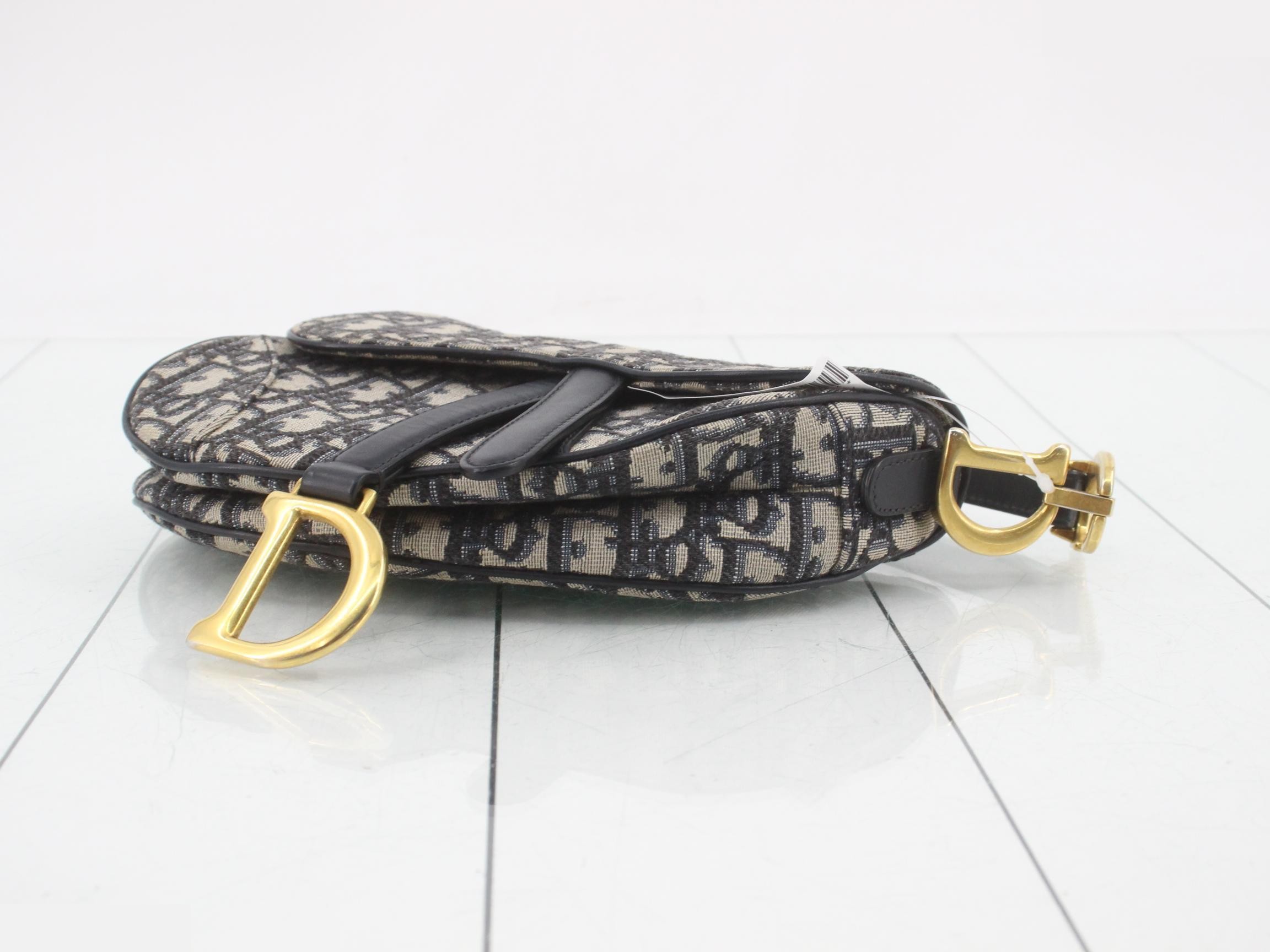 Saddle Trotter/Oblique Canvas Handbag — view 6
