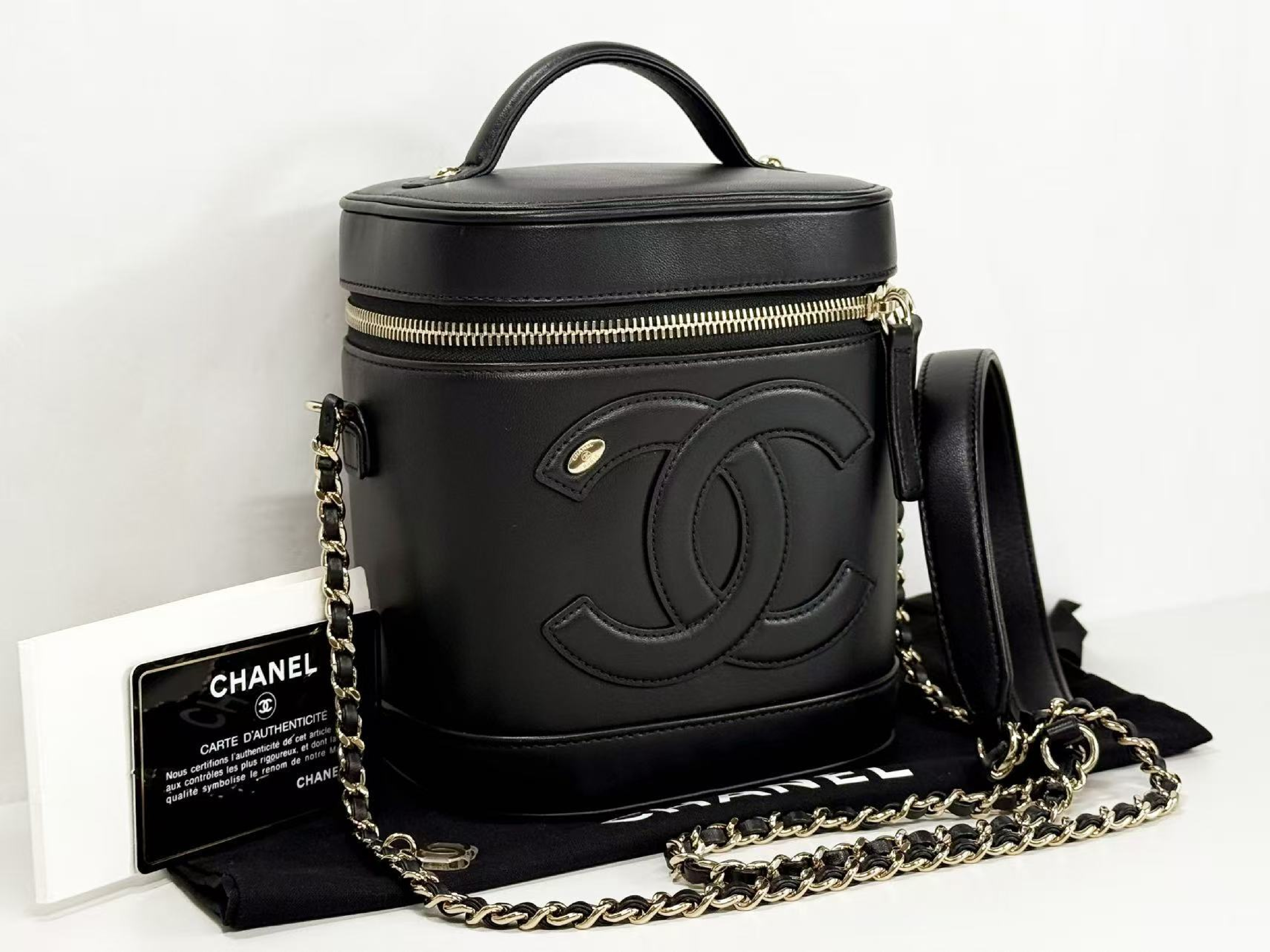 Stored Item, Black, Large Coco Vanity Case, 2-way, W15/H16/D12cm (approx.), Serial Number in the 27s range. Includes dust bag, booklet, authenticity card, and sticker. Gold hardware. Handbag/Shoulder bag. Item Number: 27488316. — view 2