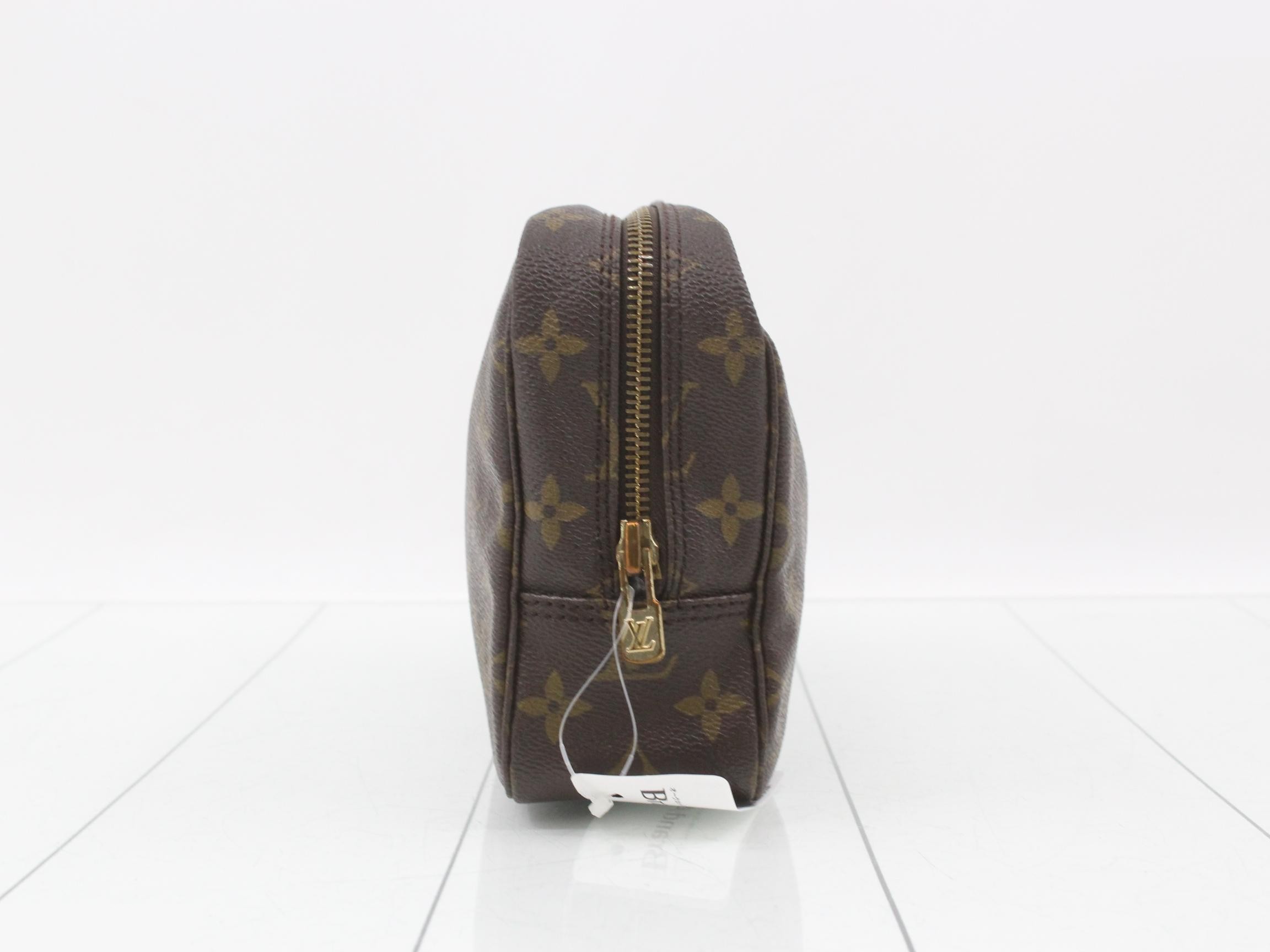 M47524 Louis Vuitton Monogram Trousse Toilette 23 Pouch Second — view 4