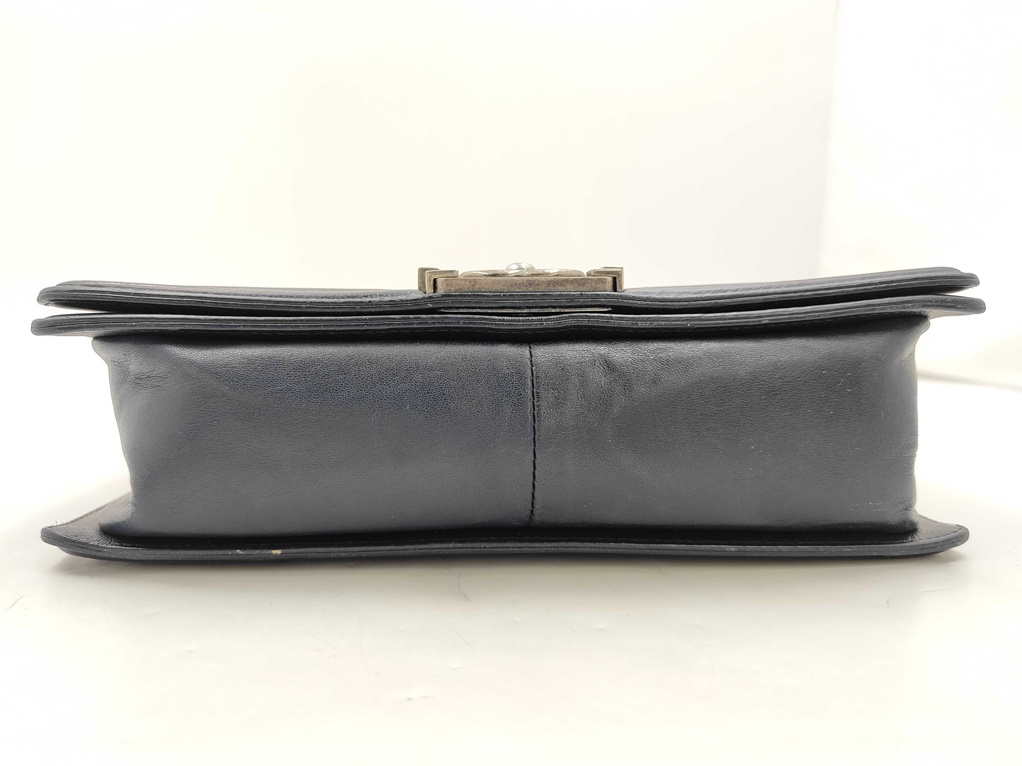 Boy Chanel Navy Shoulder Bag — view 6