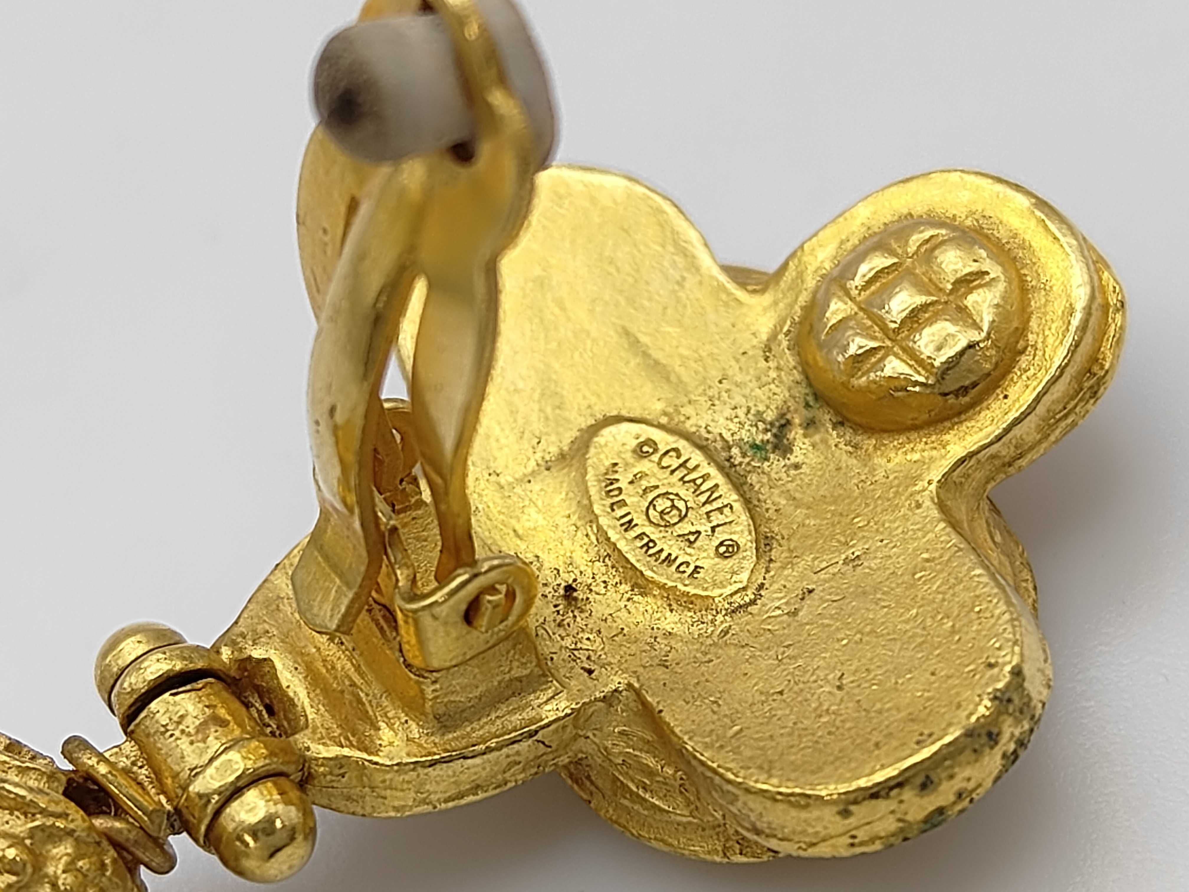 earring (single earring) — view 4