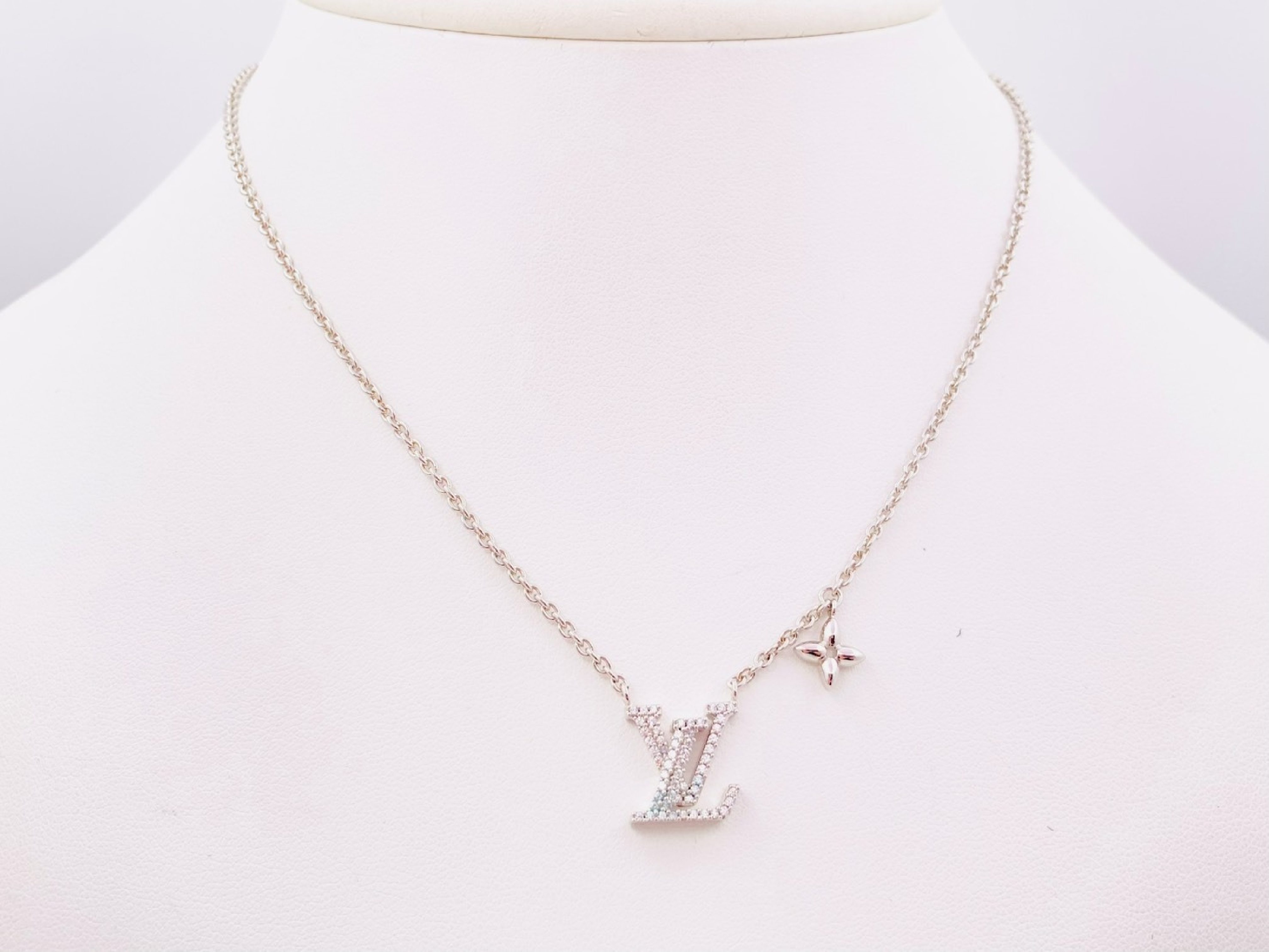 M02751 Necklace LV Iconic Rhinestone Necklace Silver Necklace — view 2