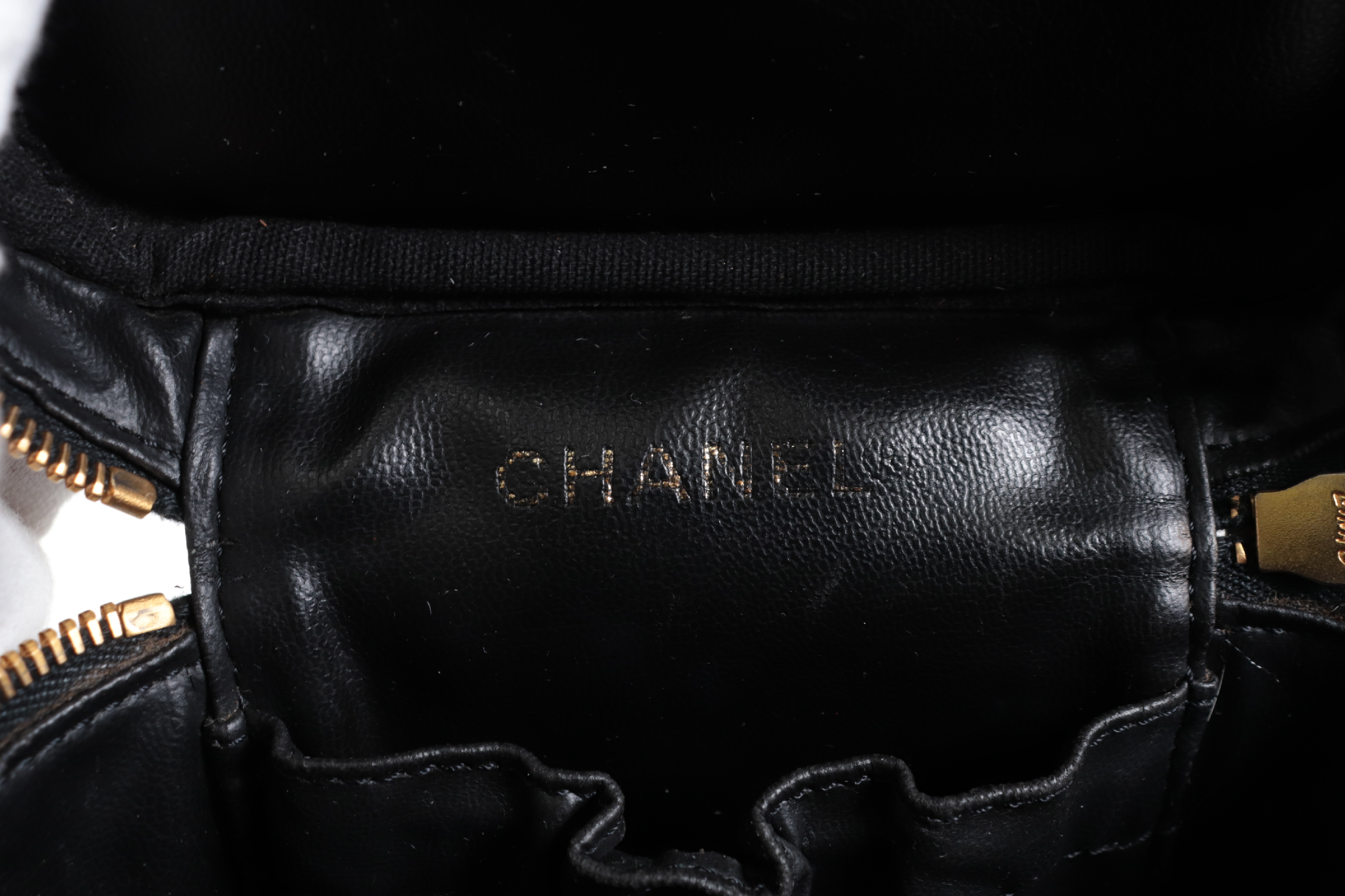 Caviar Coco Vertical Vanity Case, Series 6 Handbag — view 8