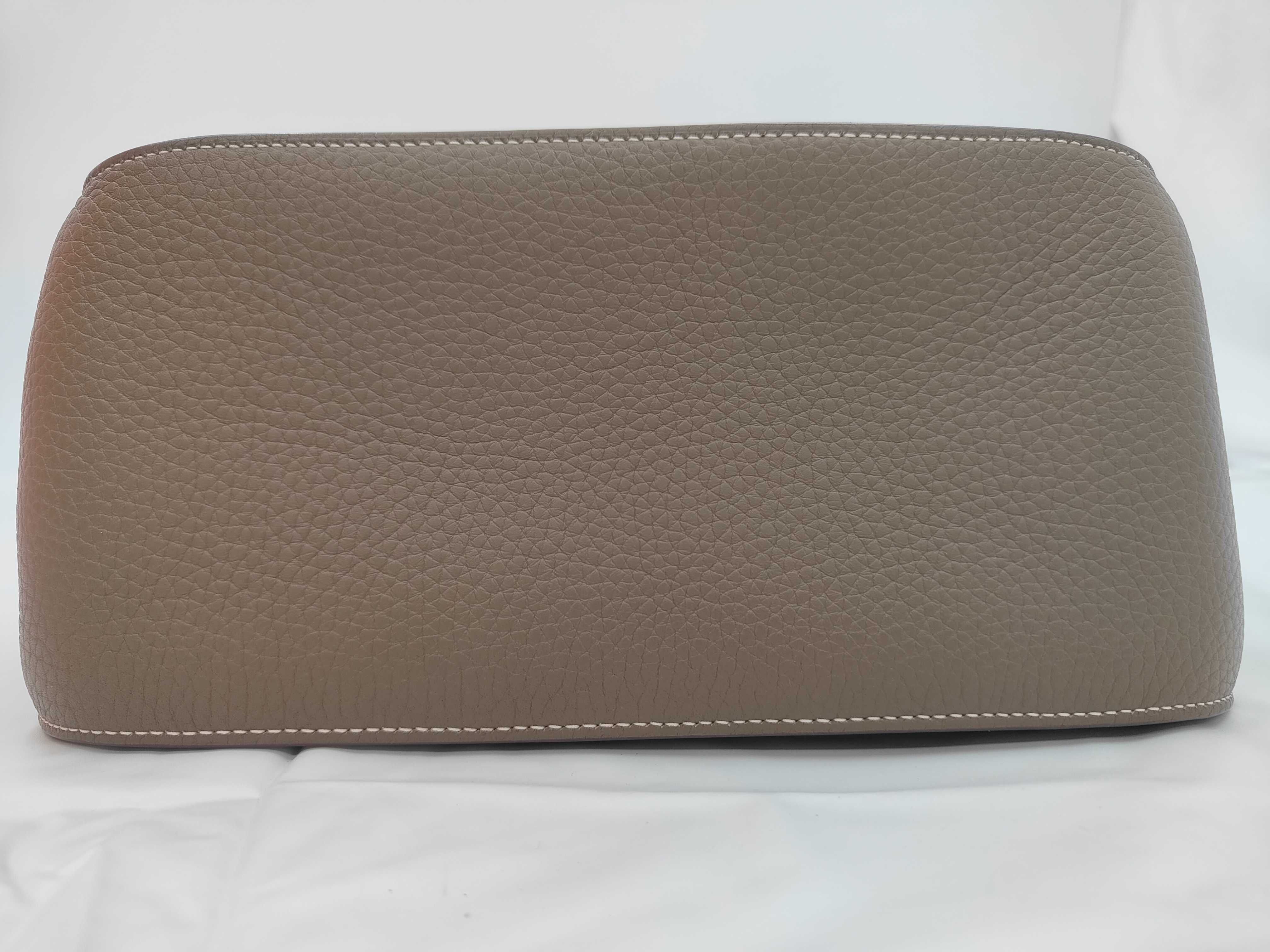 Jypsiere 28 Taurillon Clemence Etoupe SS B stamp shoulder bag — view 4