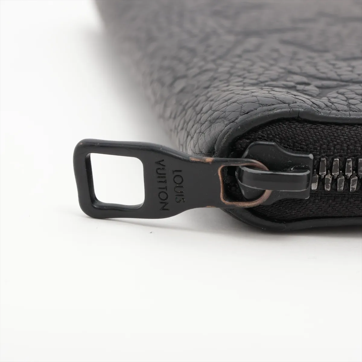 Taurillon Zippy Wallet Horizontal M11721 Black Round Zip Wallet (RFID detected) — view 10