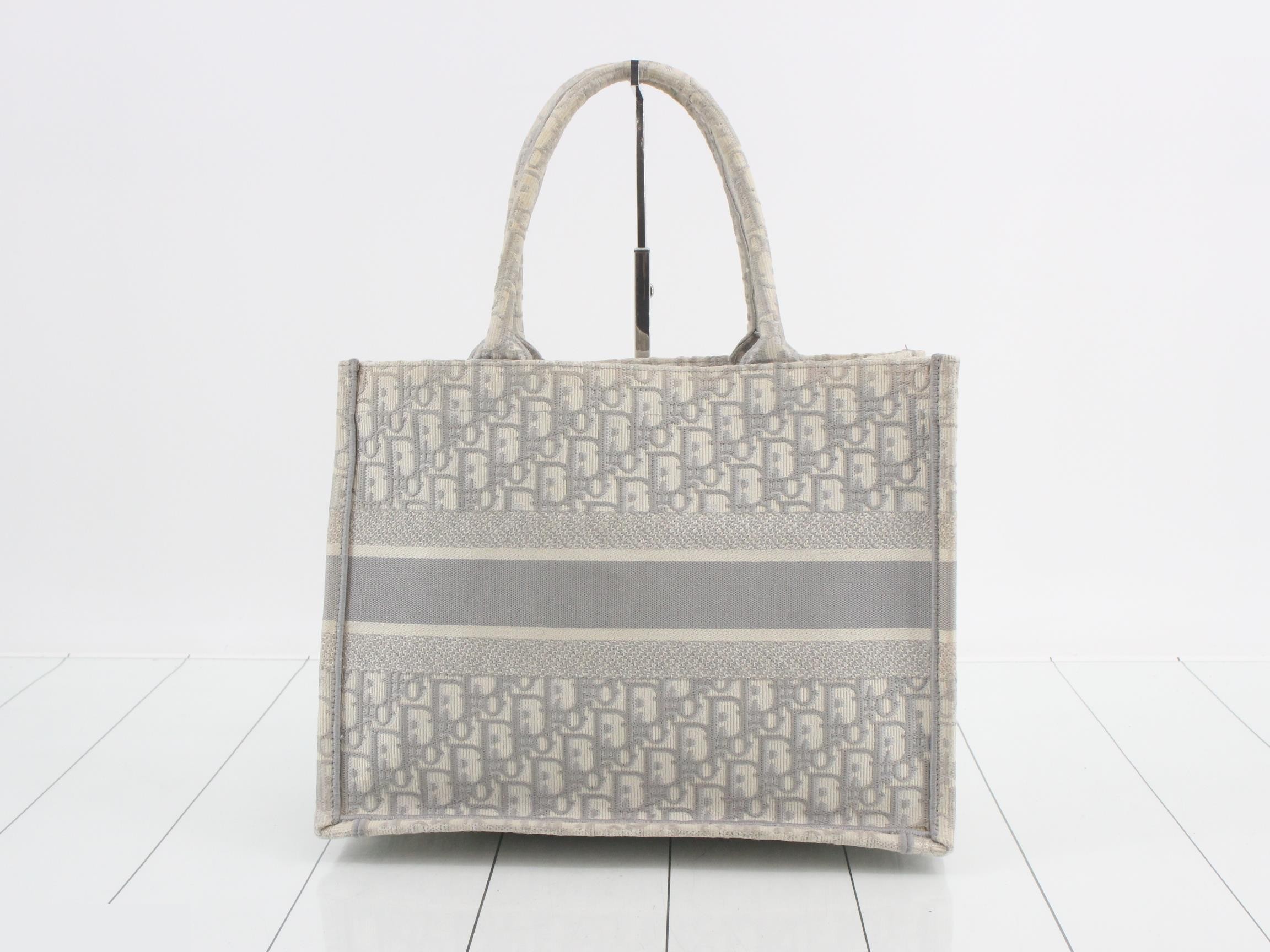 Book Tote, Medium, Oblique — view 2