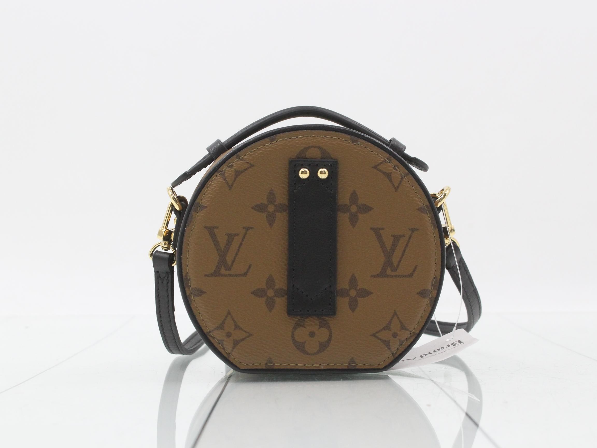 Stored item: Mini Boîte Chapeau Monogram Reverse RFID verified — view 2