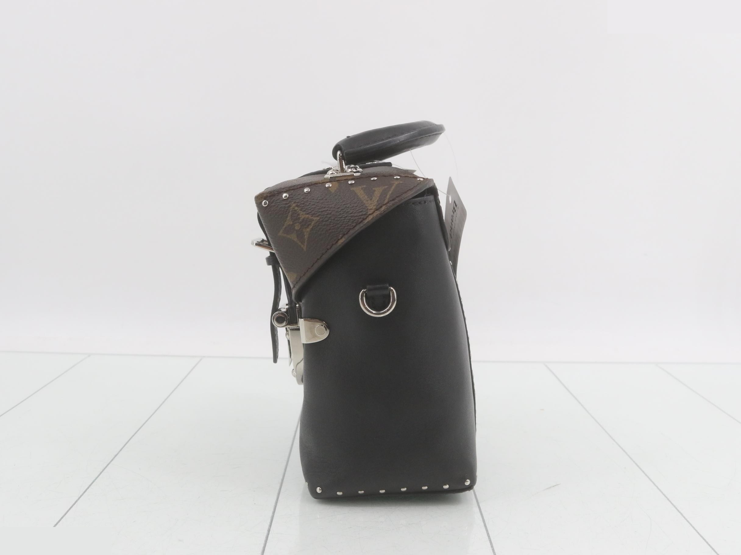 Shoulder bag — view 3