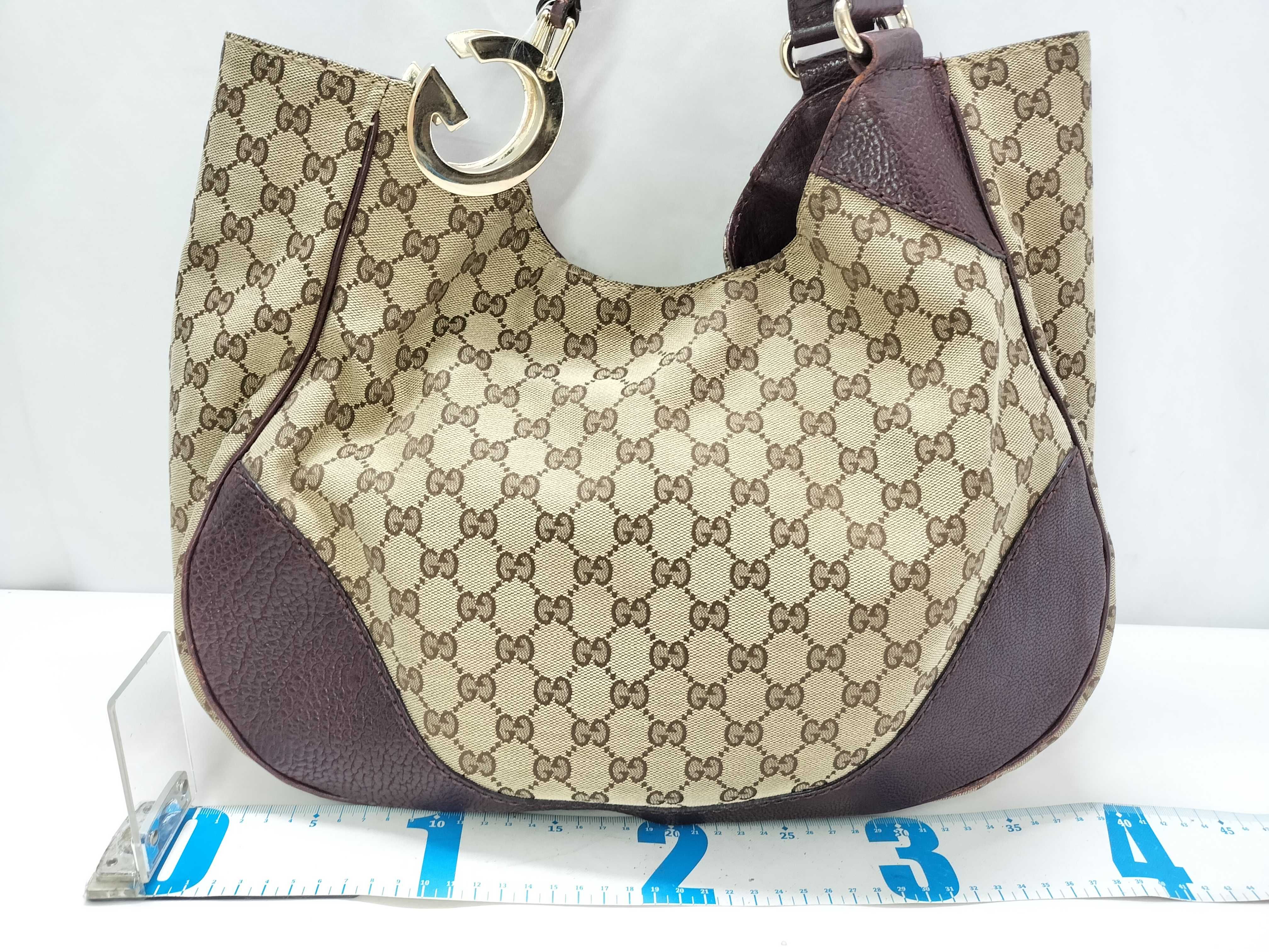 GG Canvas Gucci Handbag Shoulder Bag — view 2