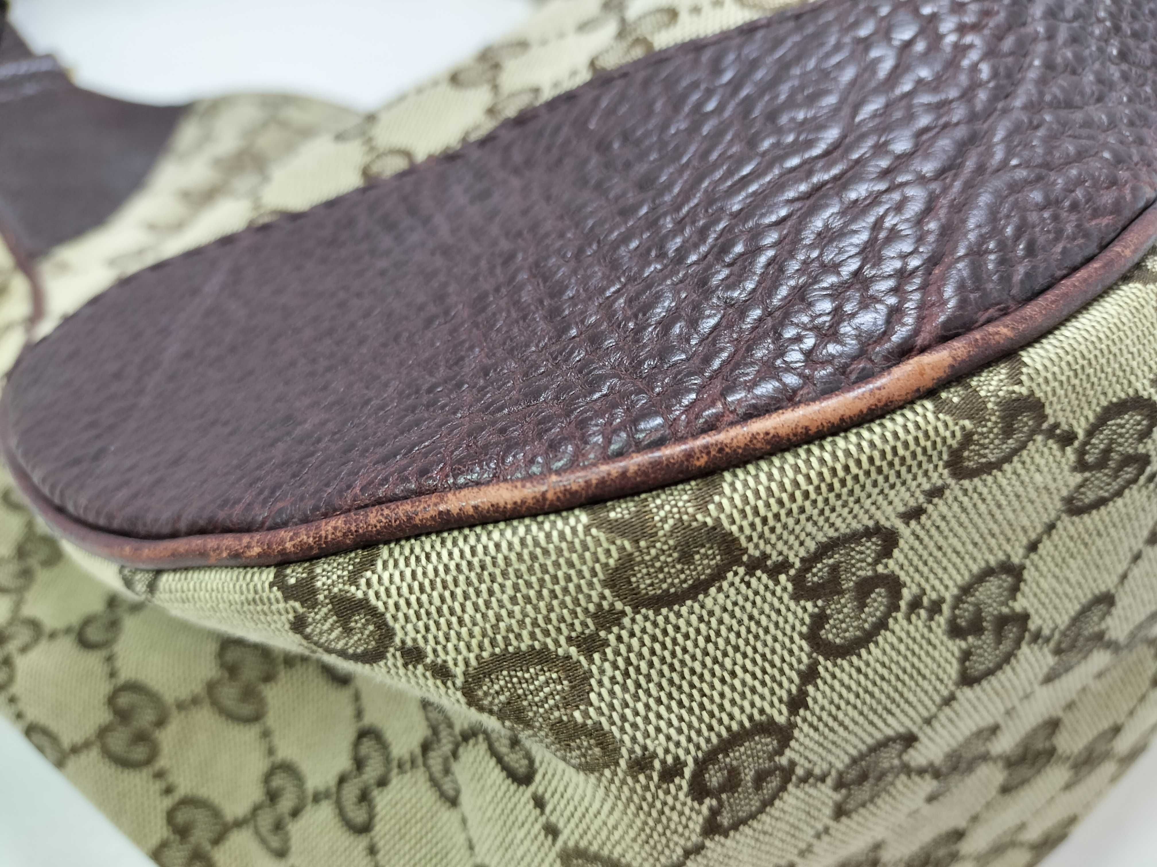 GG Canvas Gucci Handbag Shoulder Bag — view 6