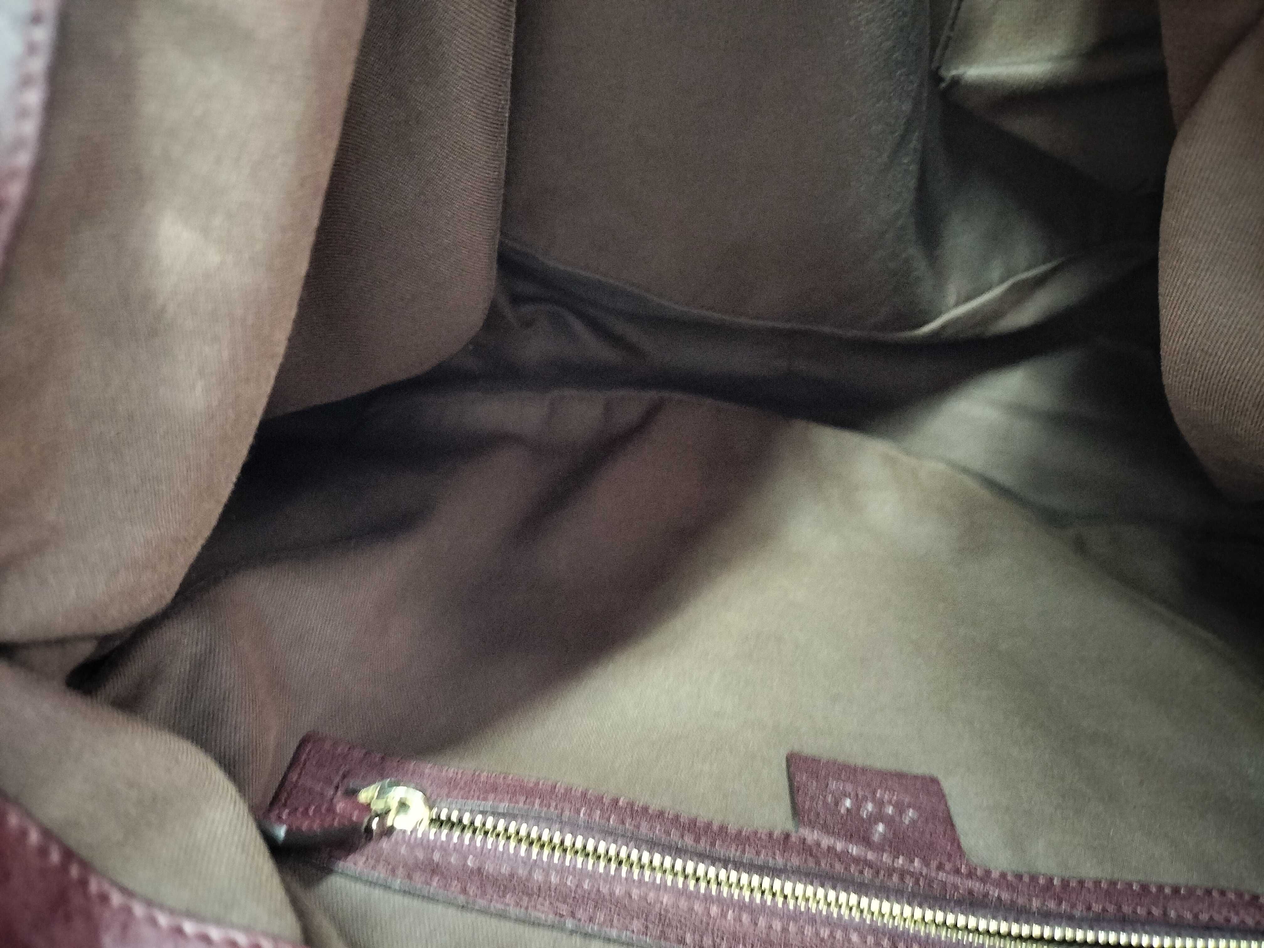 GG Canvas Gucci Handbag Shoulder Bag — view 7