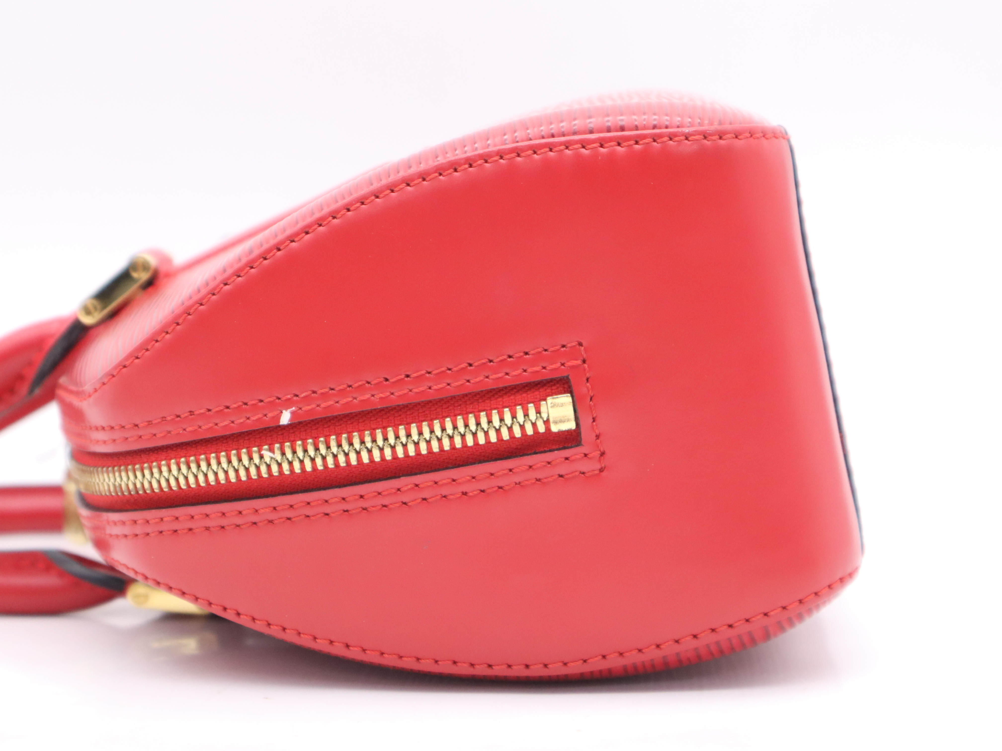 M52087 Epi Jasmine Castilian Red Handbag — view 3