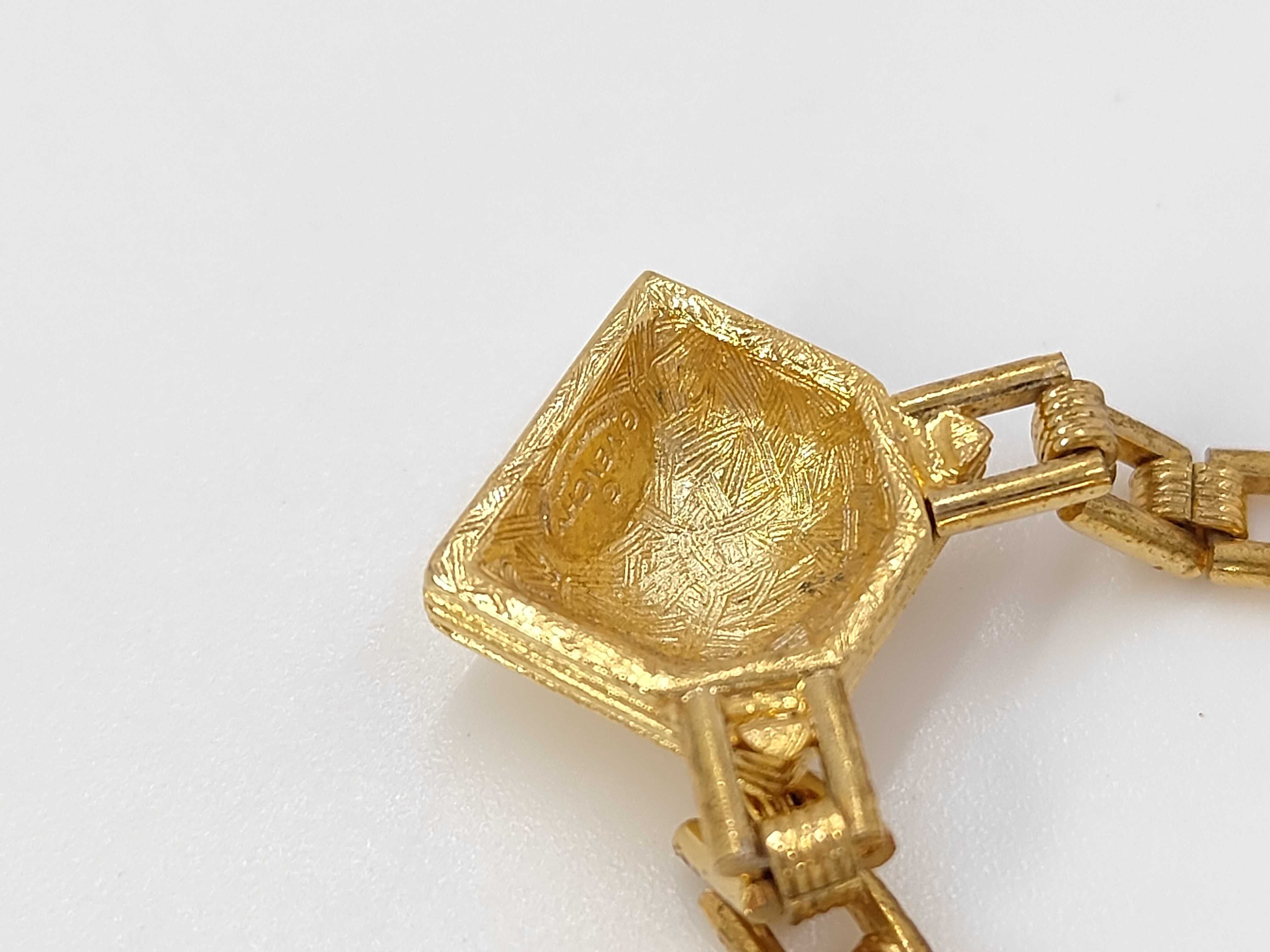 necklace — view 4