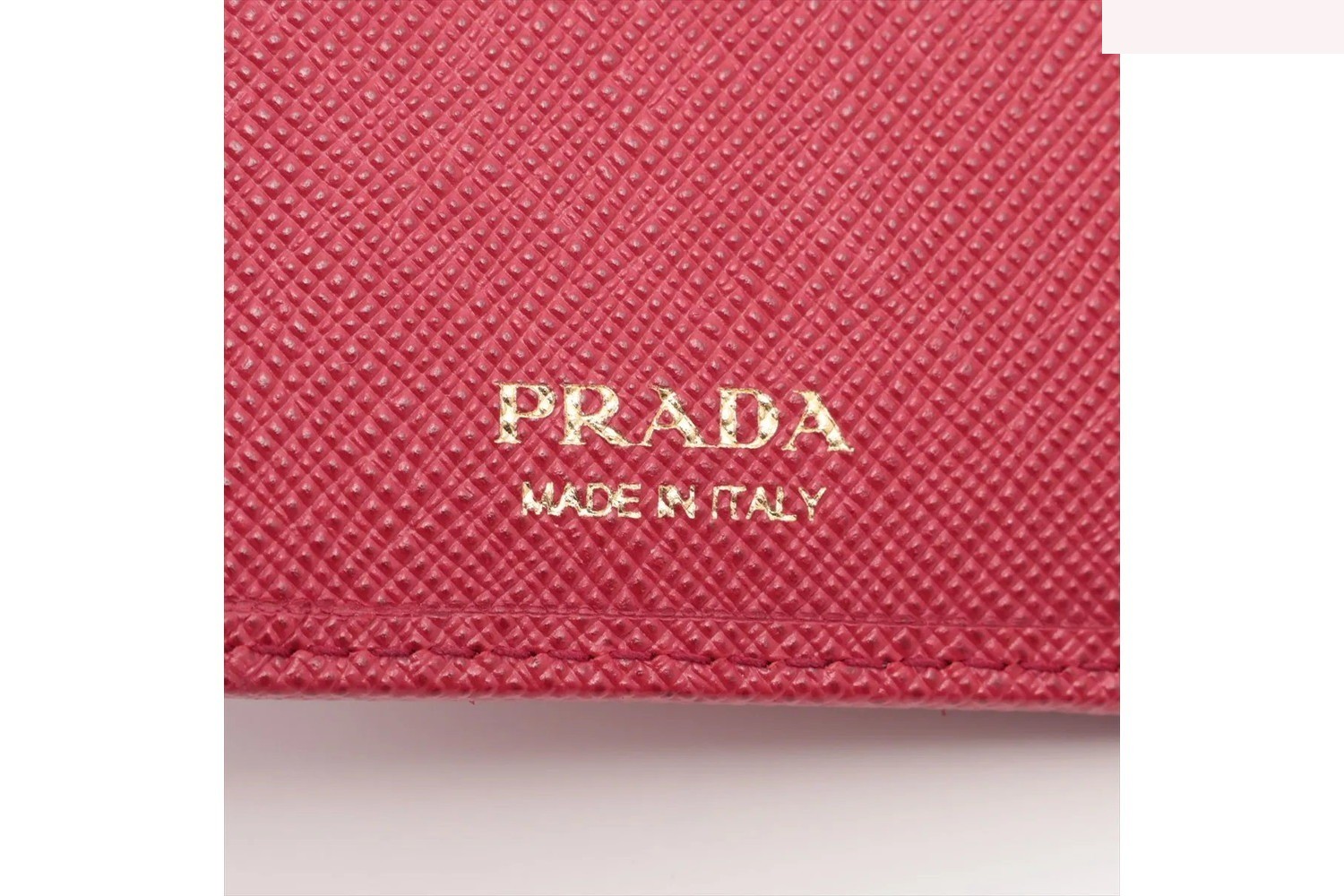 Saffiano leather bi-fold wallet, compact. — view 7