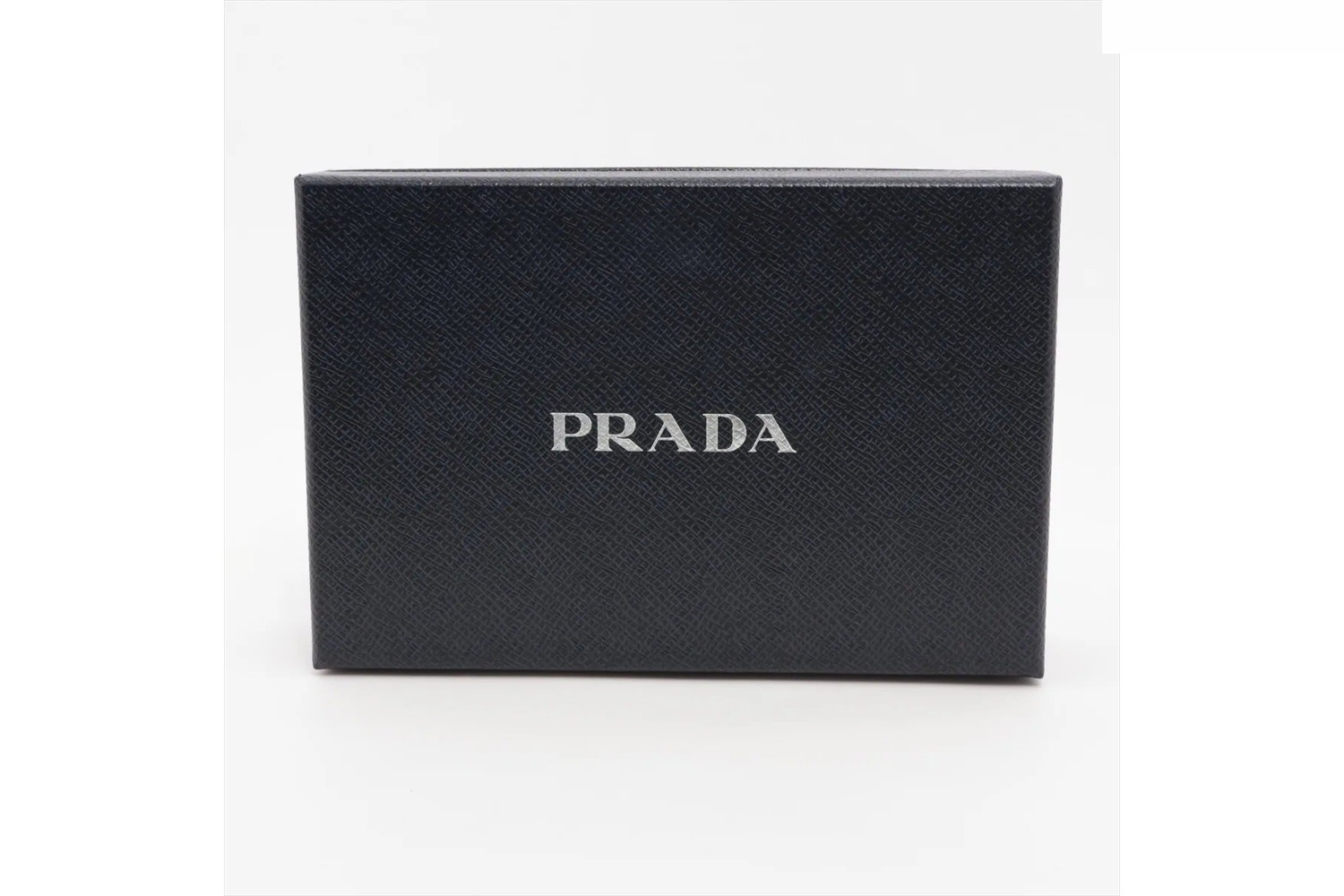 Saffiano leather bi-fold wallet, compact. — view 8