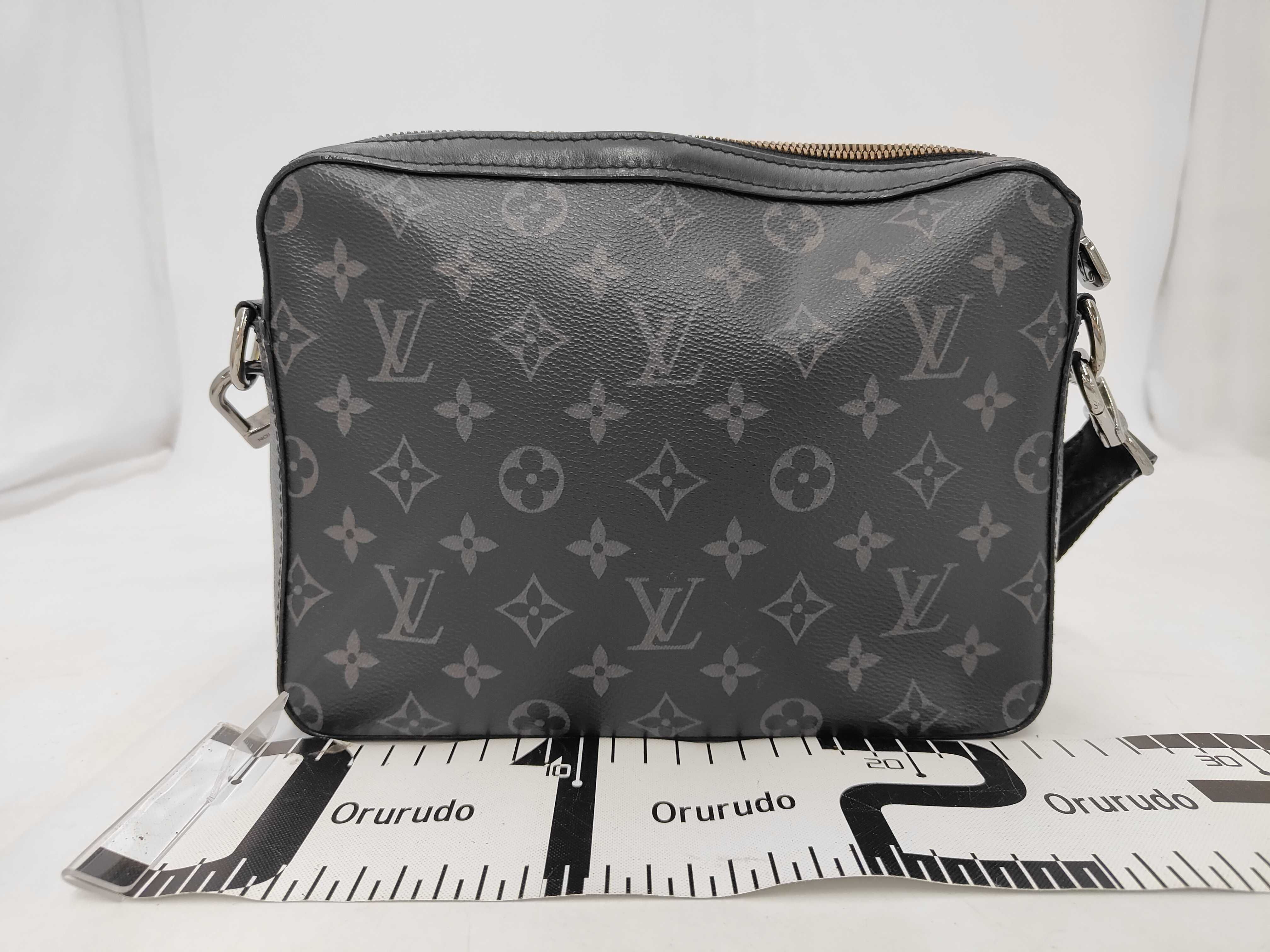M69443 Trio Messenger RFID Shoulder Bag — view 2