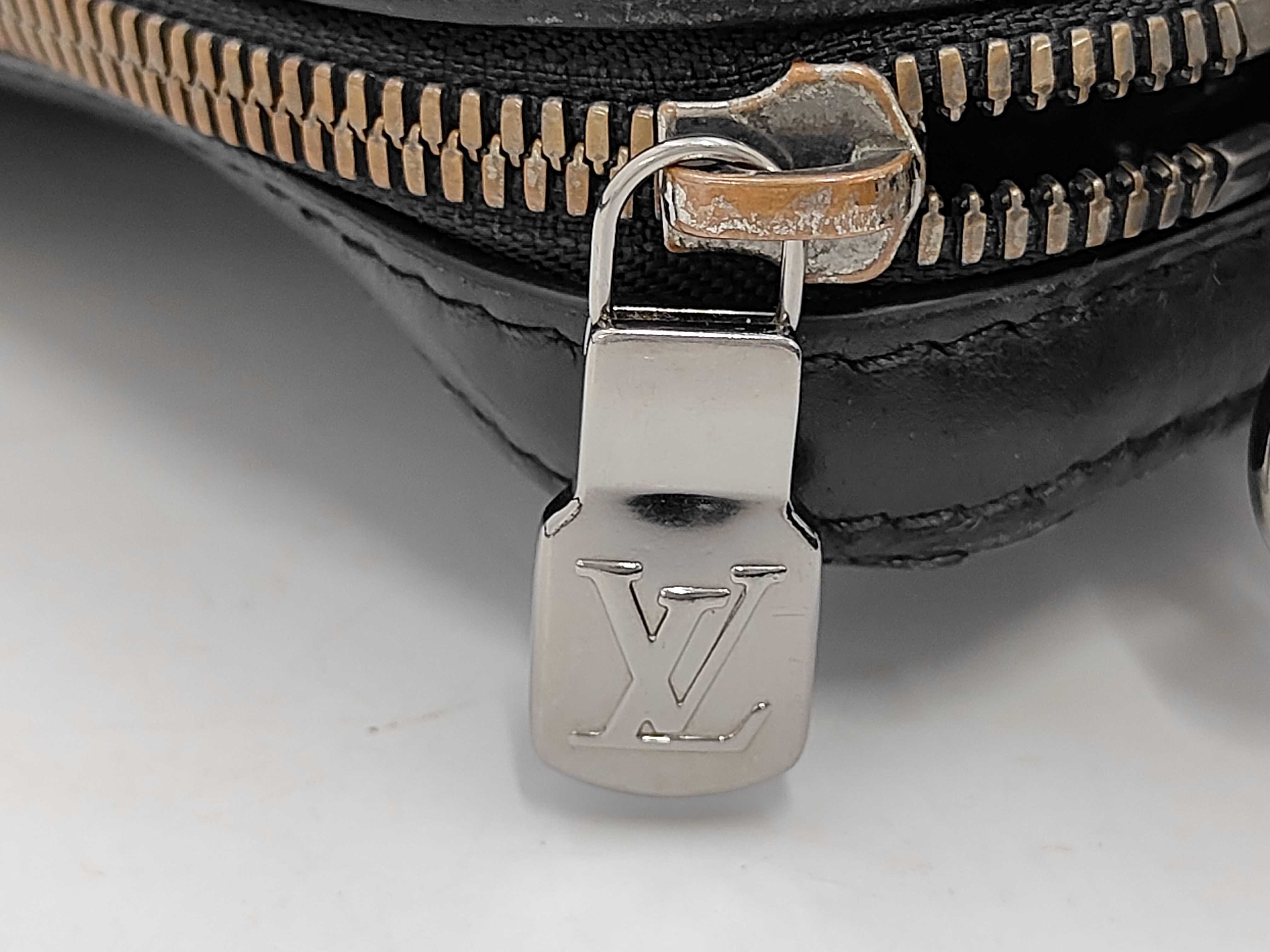 M69443 Trio Messenger RFID Shoulder Bag — view 8