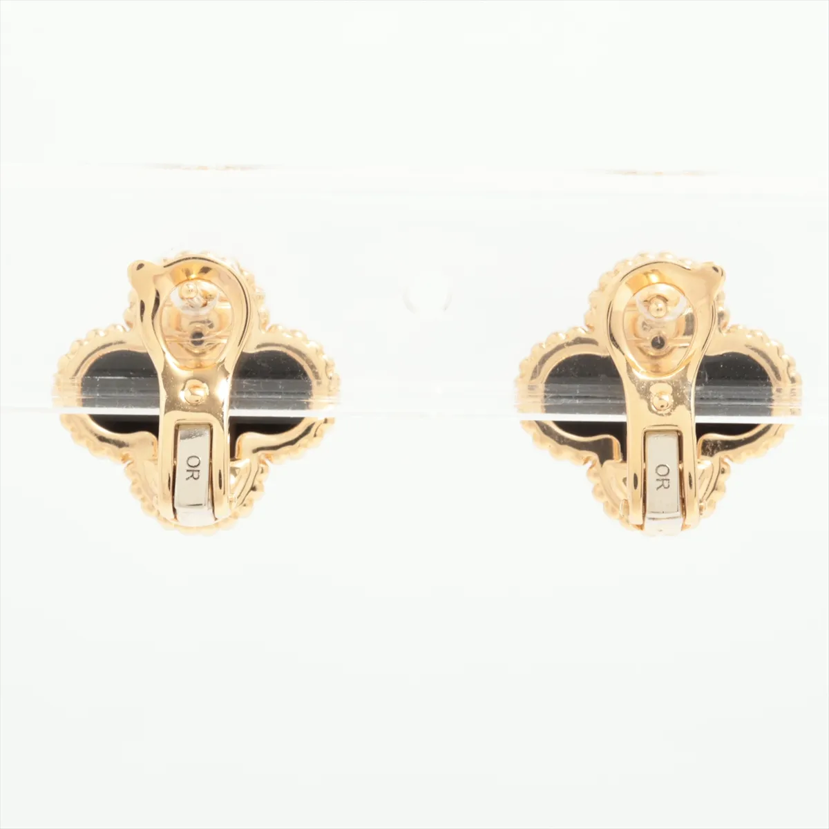 Vintage Alhambra Onyx Earrings, 750 (Yellow Gold), 7.3g, JD035125. Clasp is slightly loose. VCARA44200 — view 2