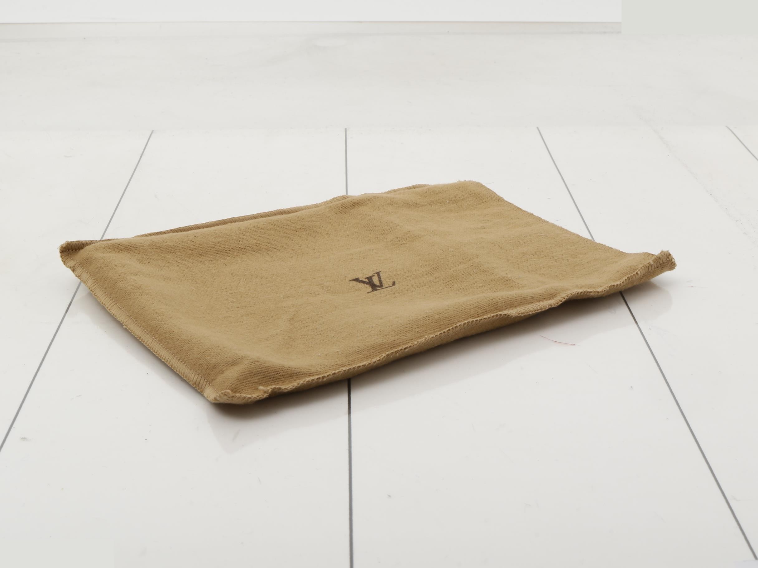 LV Glacé Portefeuille Monnie Zip Wallet — view 5