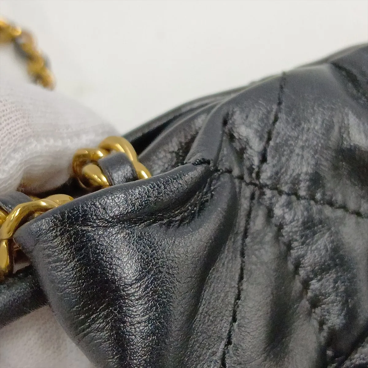 22 Mini Shiny Calfskin Chain Shoulder Bag Black Gold Hardware PCLX6C49 Random Plate AS3980 — view 9