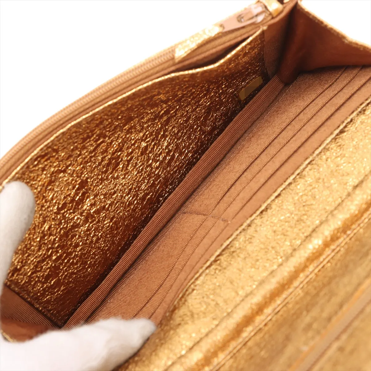 Matelassé Leather Chain Wallet, Gold, Gold Hardware, 11561632, Serial Number 11 — view 6
