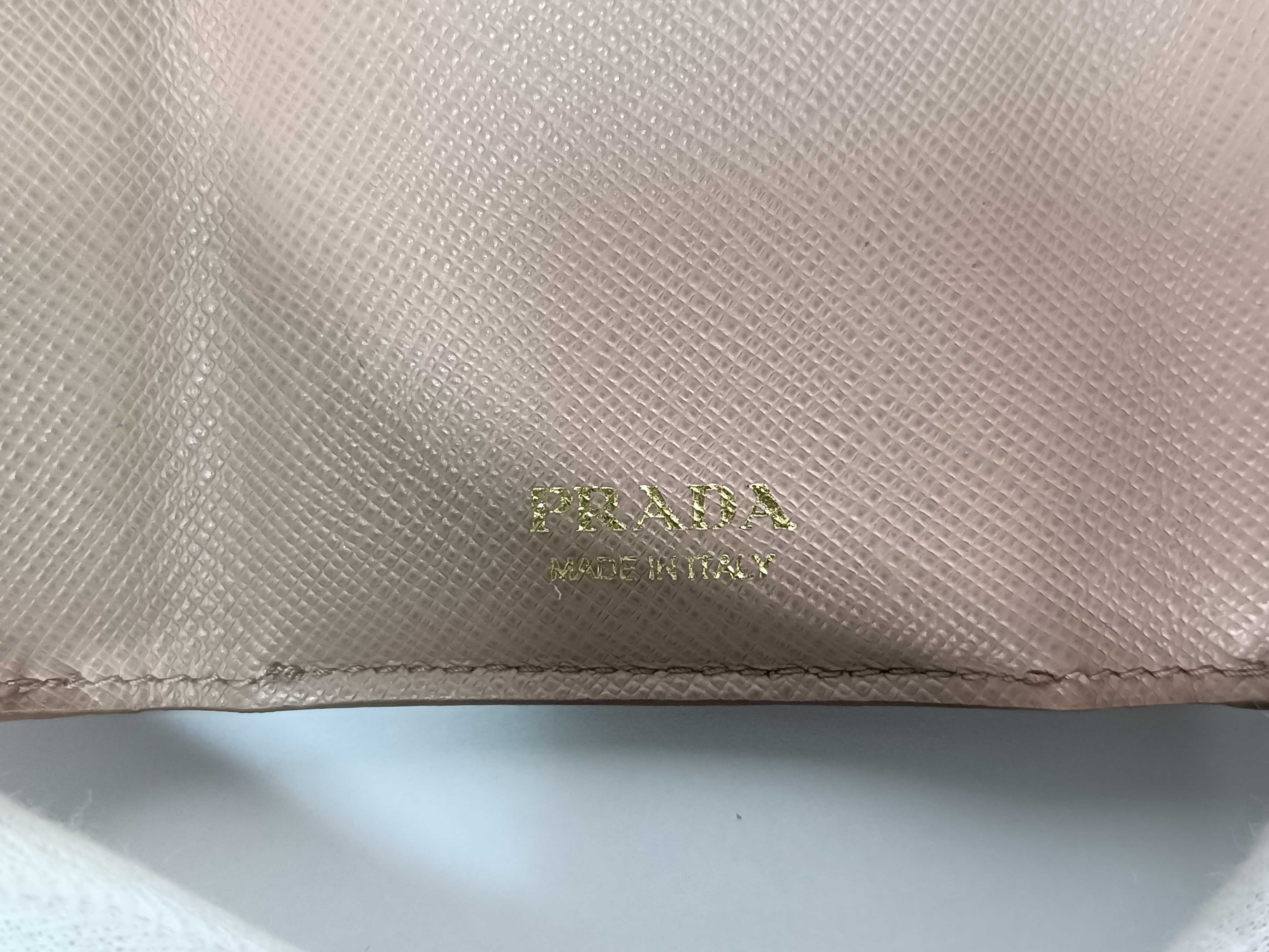 Saffiano Tri-fold Wallet Pink — view 9
