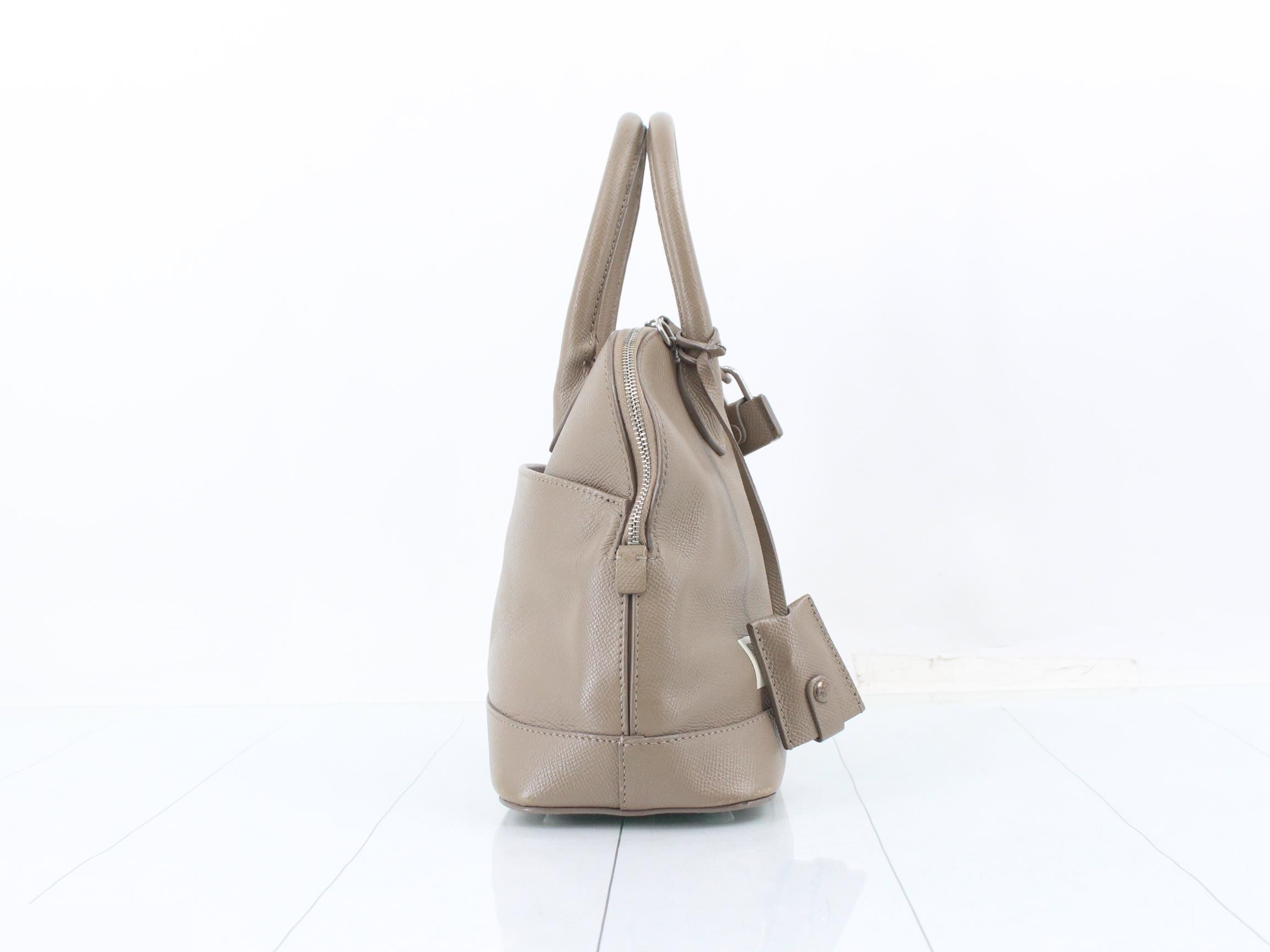 Other lines: Bags & Handbags, Leather, Beige — view 4