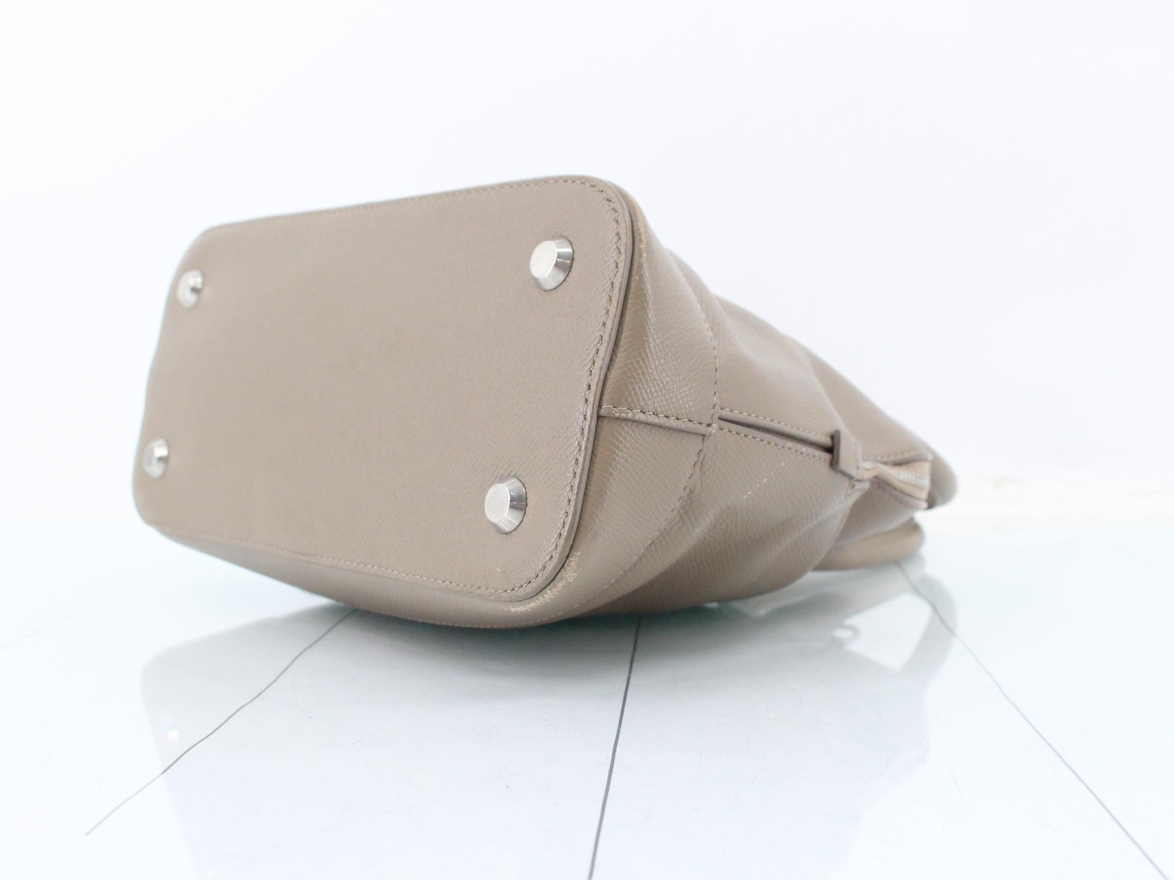 Other lines: Bags & Handbags, Leather, Beige — view 6