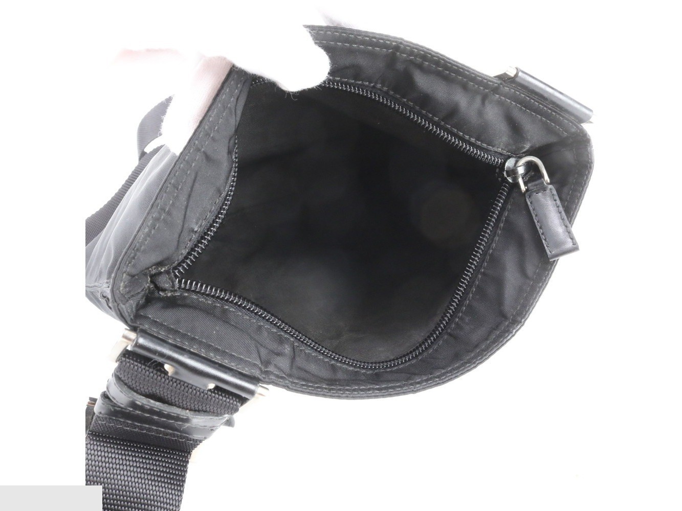 Guarantee card included Tessuto Nylon BT0420 Leather Shoulder Bag — view 7