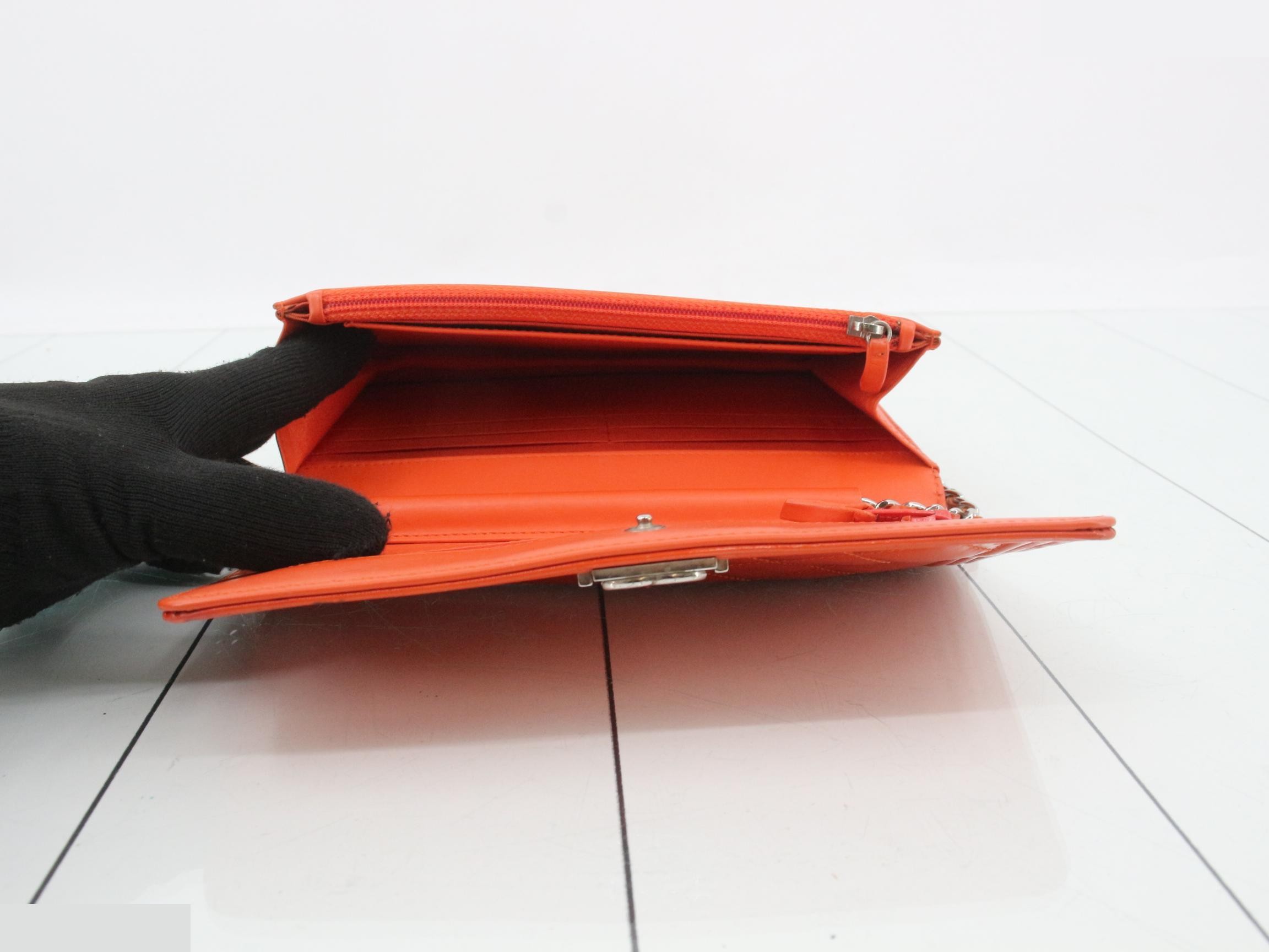 Patent leather Boy Chanel chain wallet — view 4