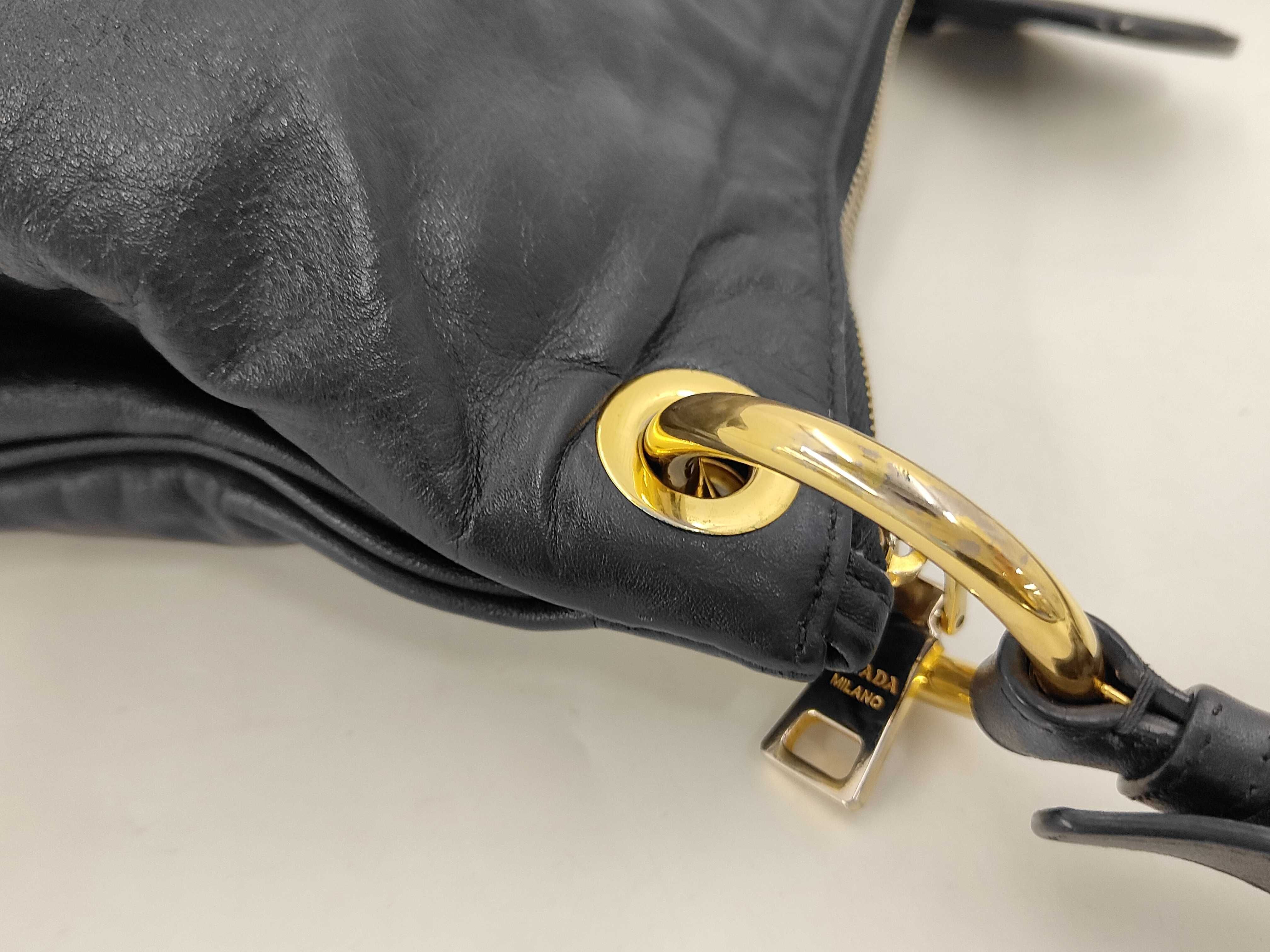 Vitello Daino Shoulder Bag — view 5