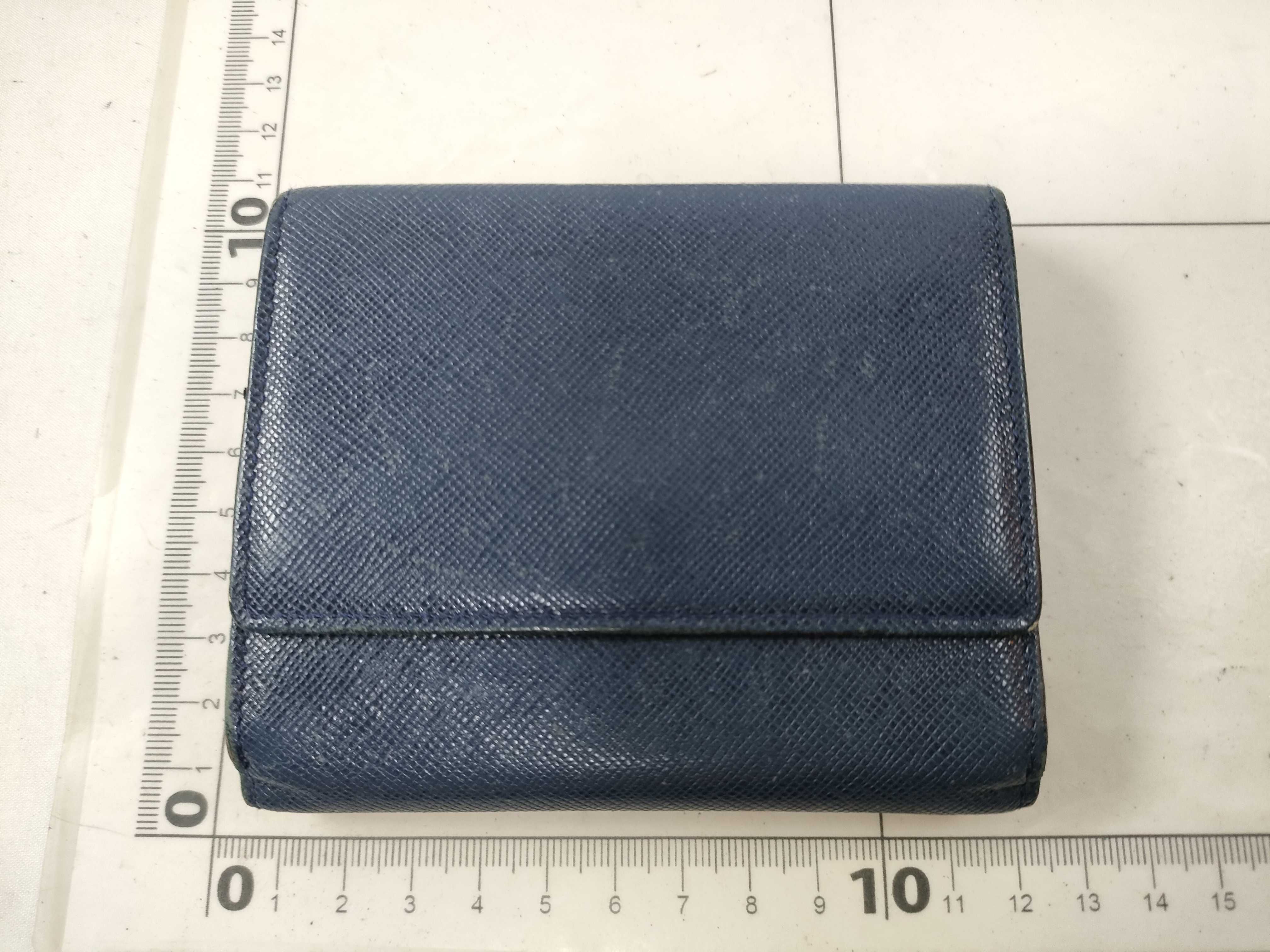 Louis Vuitton, Burberry wallets/key cases (4 items) — view 3