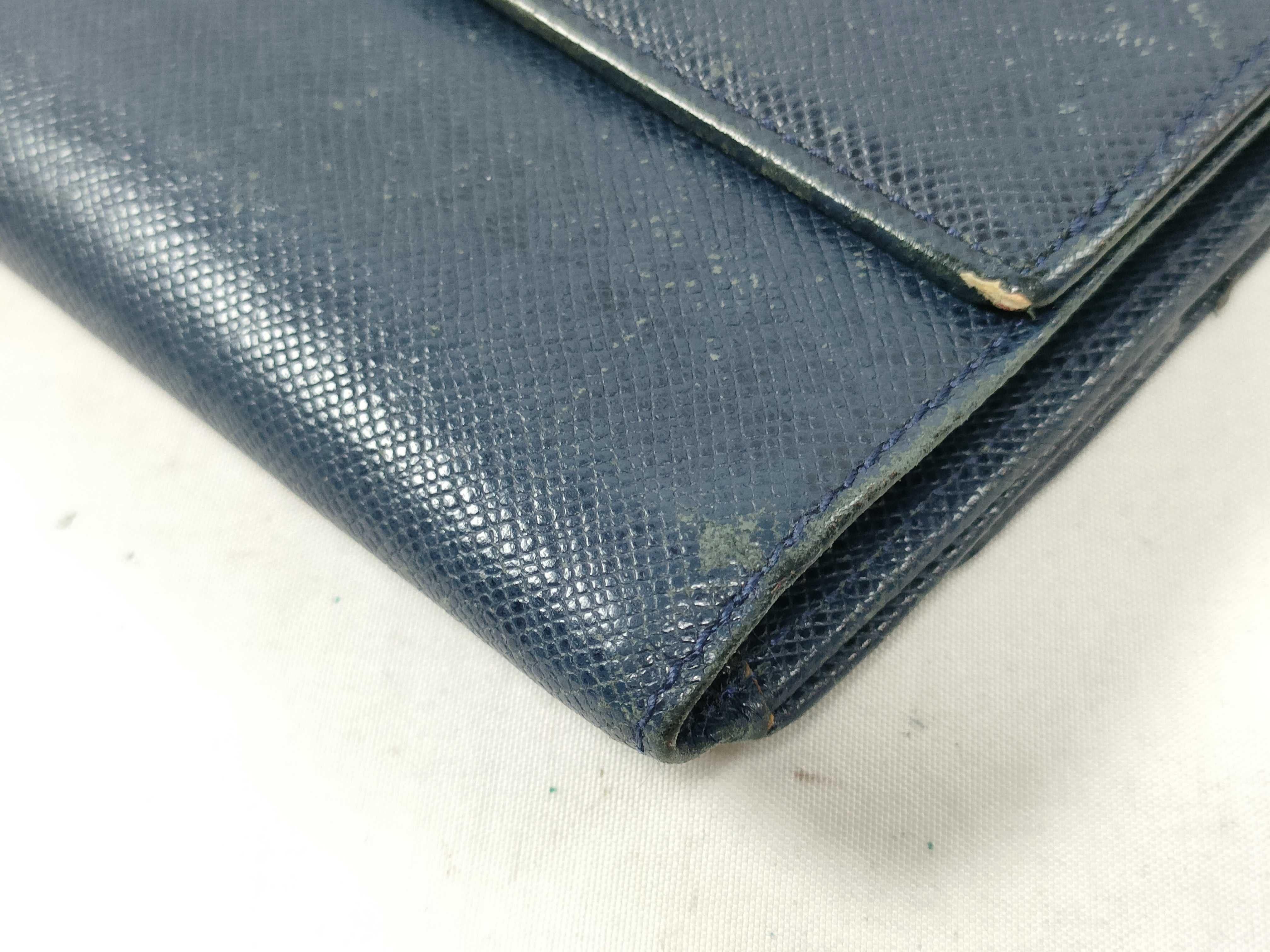 Louis Vuitton, Burberry wallets/key cases (4 items) — view 4