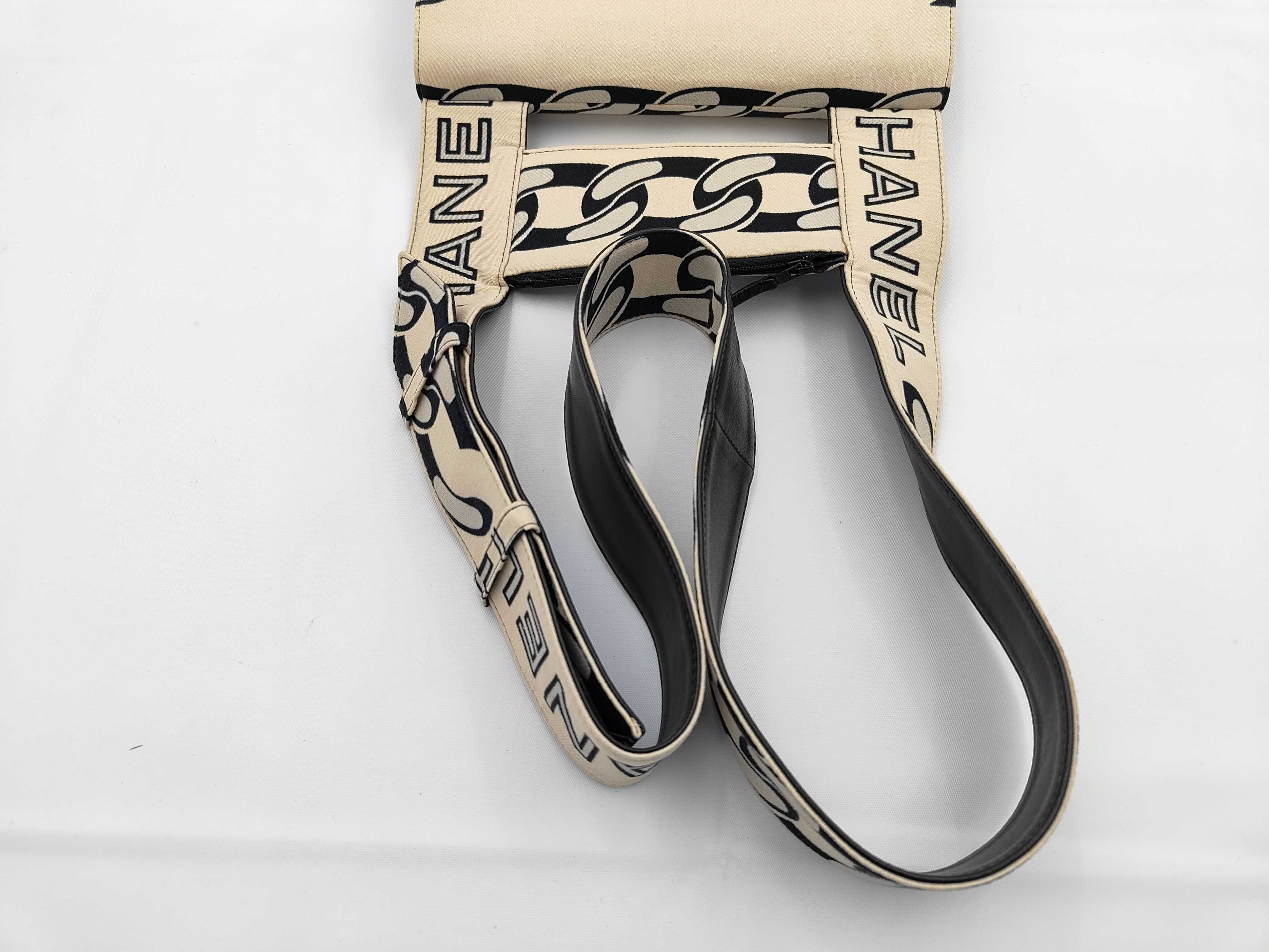 2.55 Shoulder Bag Canvas Shoulder Bag — view 3