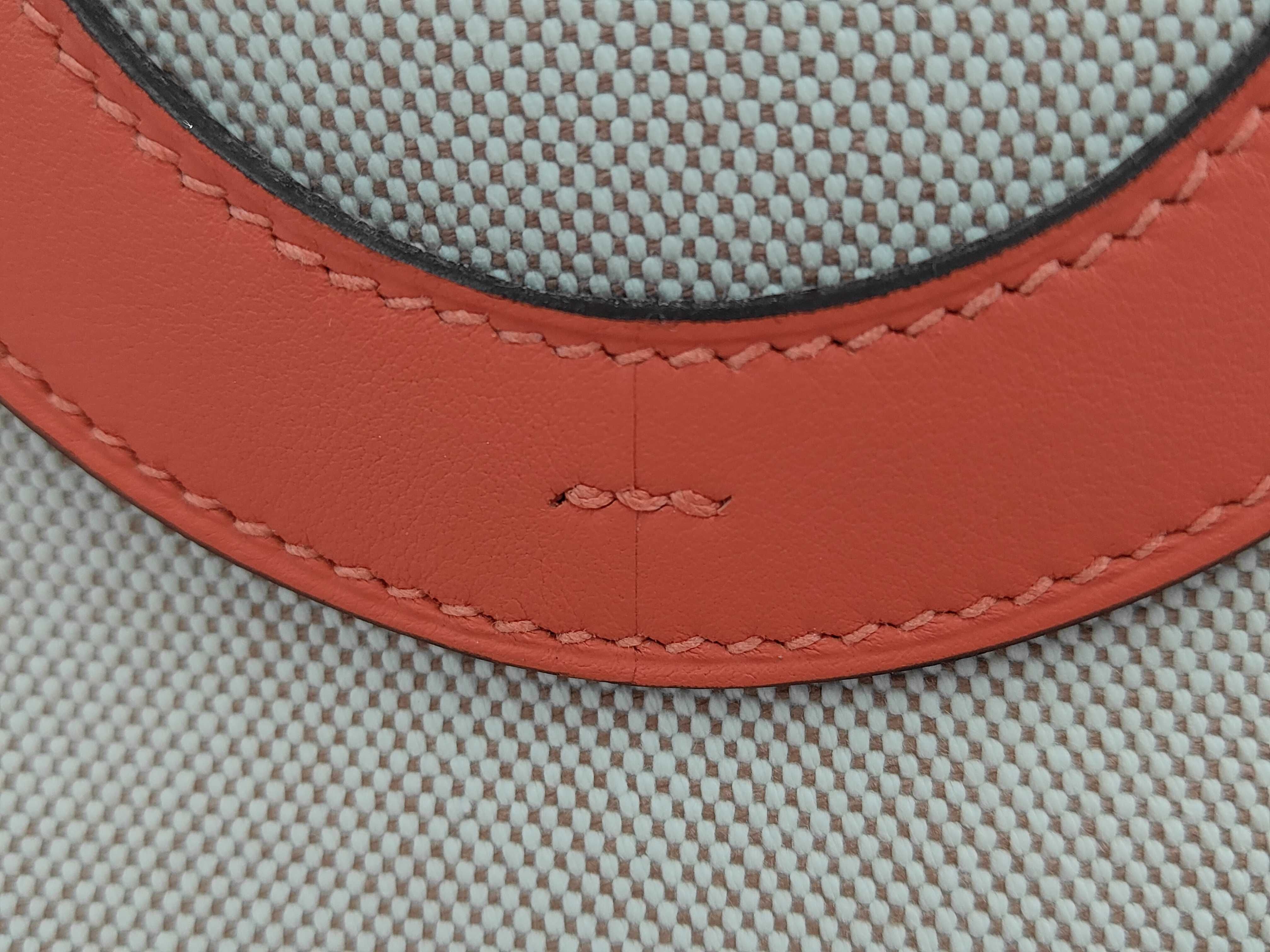 In the Loop 18 W stamp handbag, Orange Field handbag — view 11