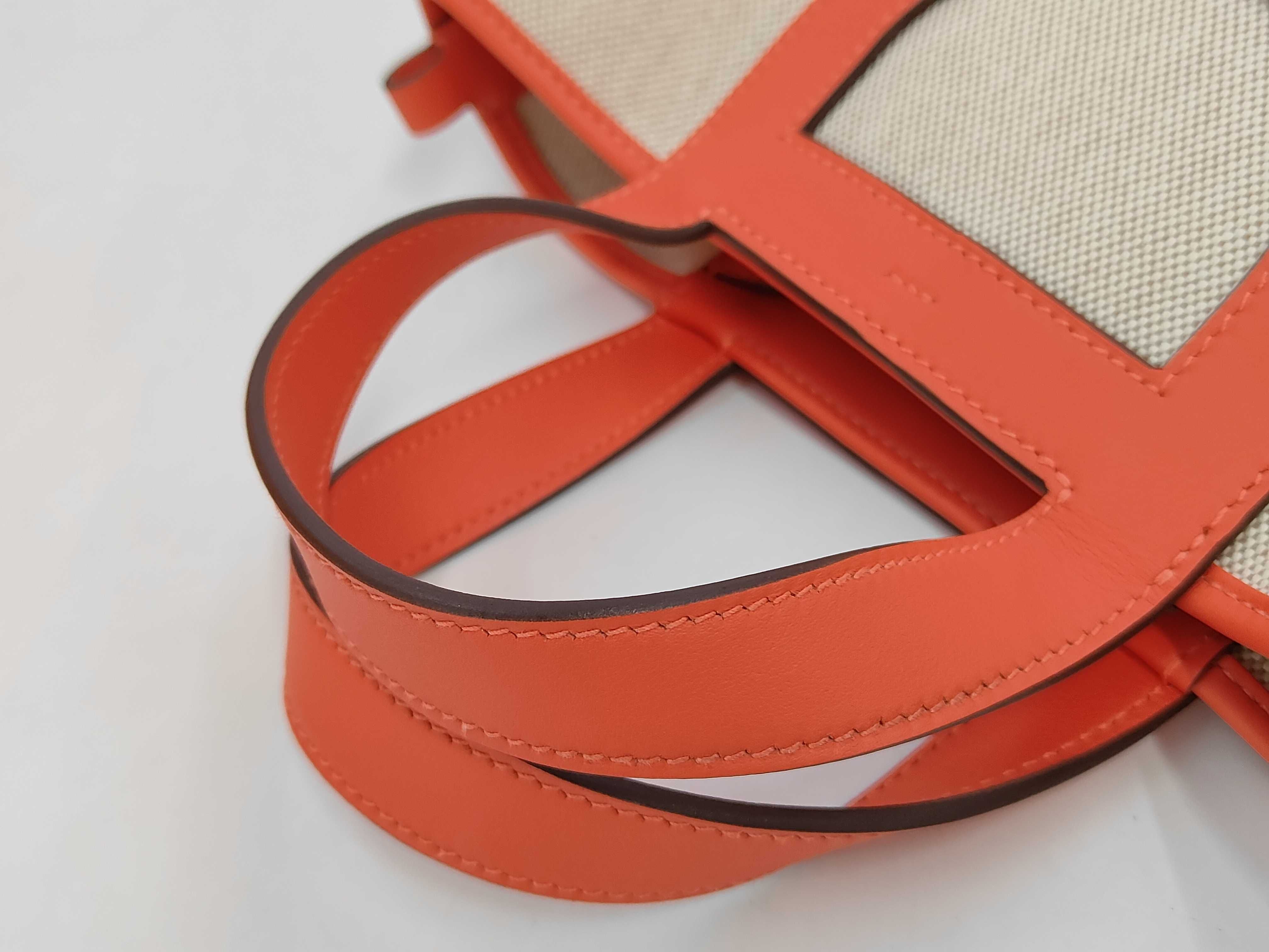 In the Loop 18 W stamp handbag, Orange Field handbag — view 3