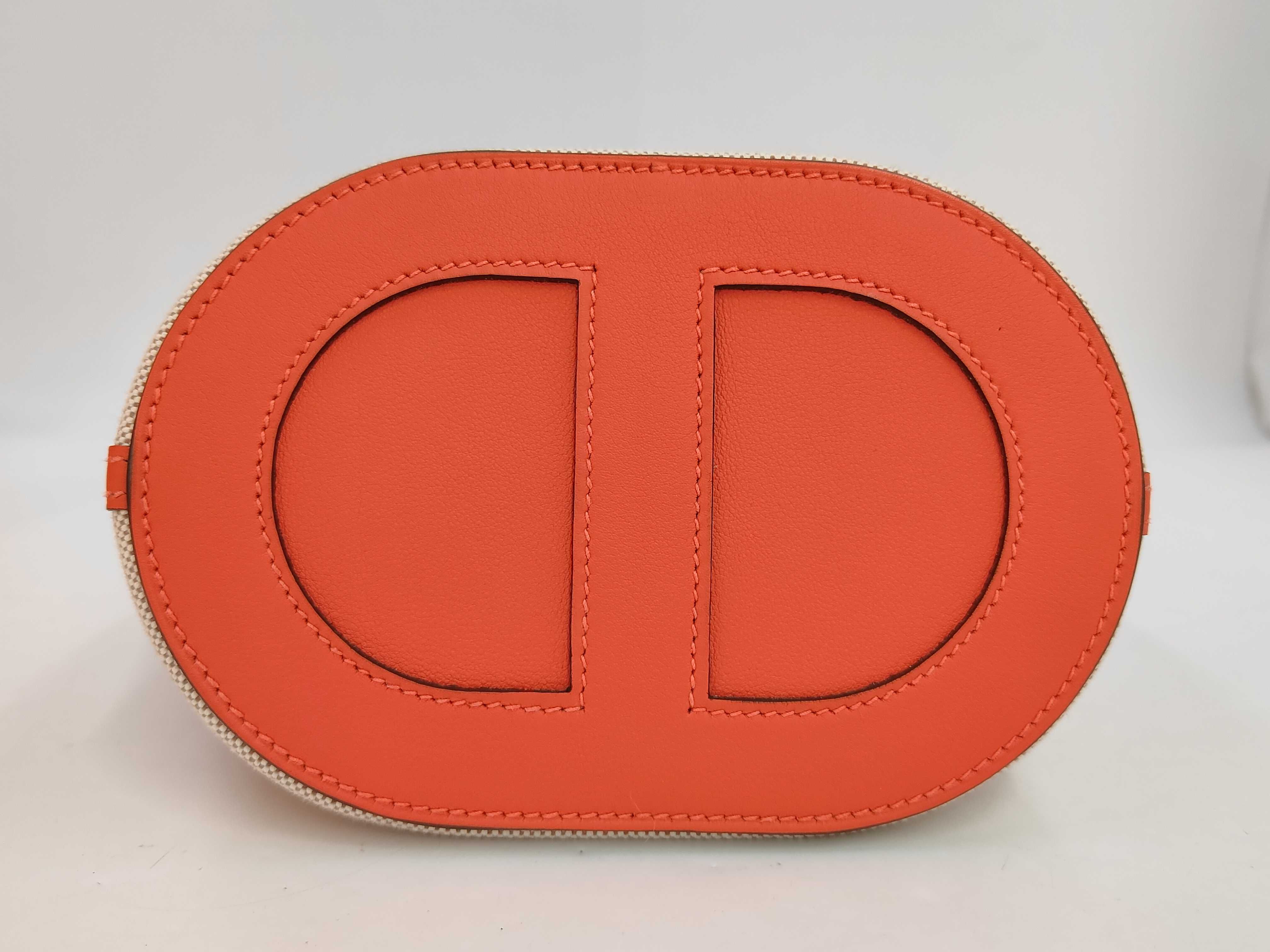 In the Loop 18 W stamp handbag, Orange Field handbag — view 7