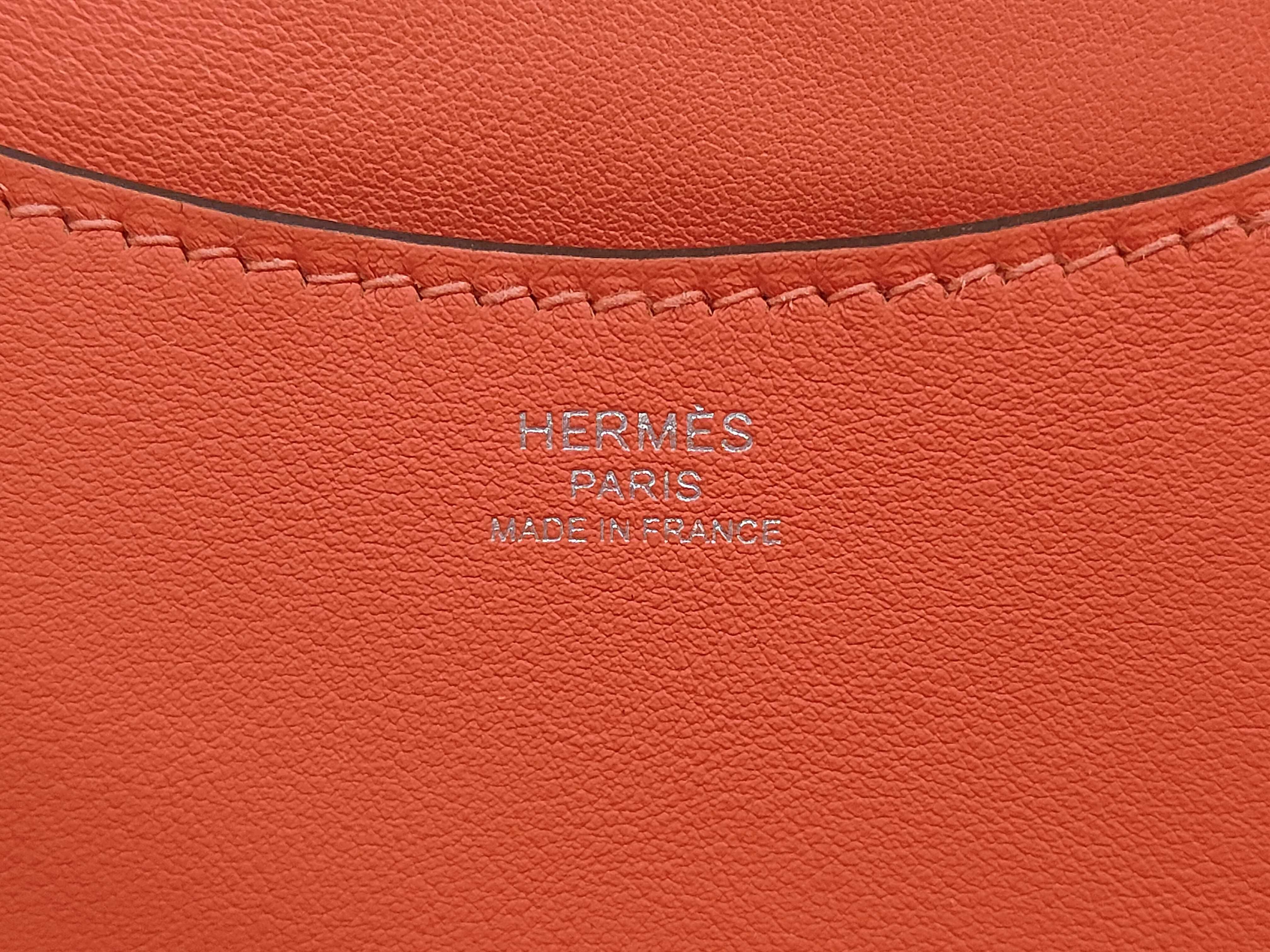 In the Loop 18 W stamp handbag, Orange Field handbag — view 9
