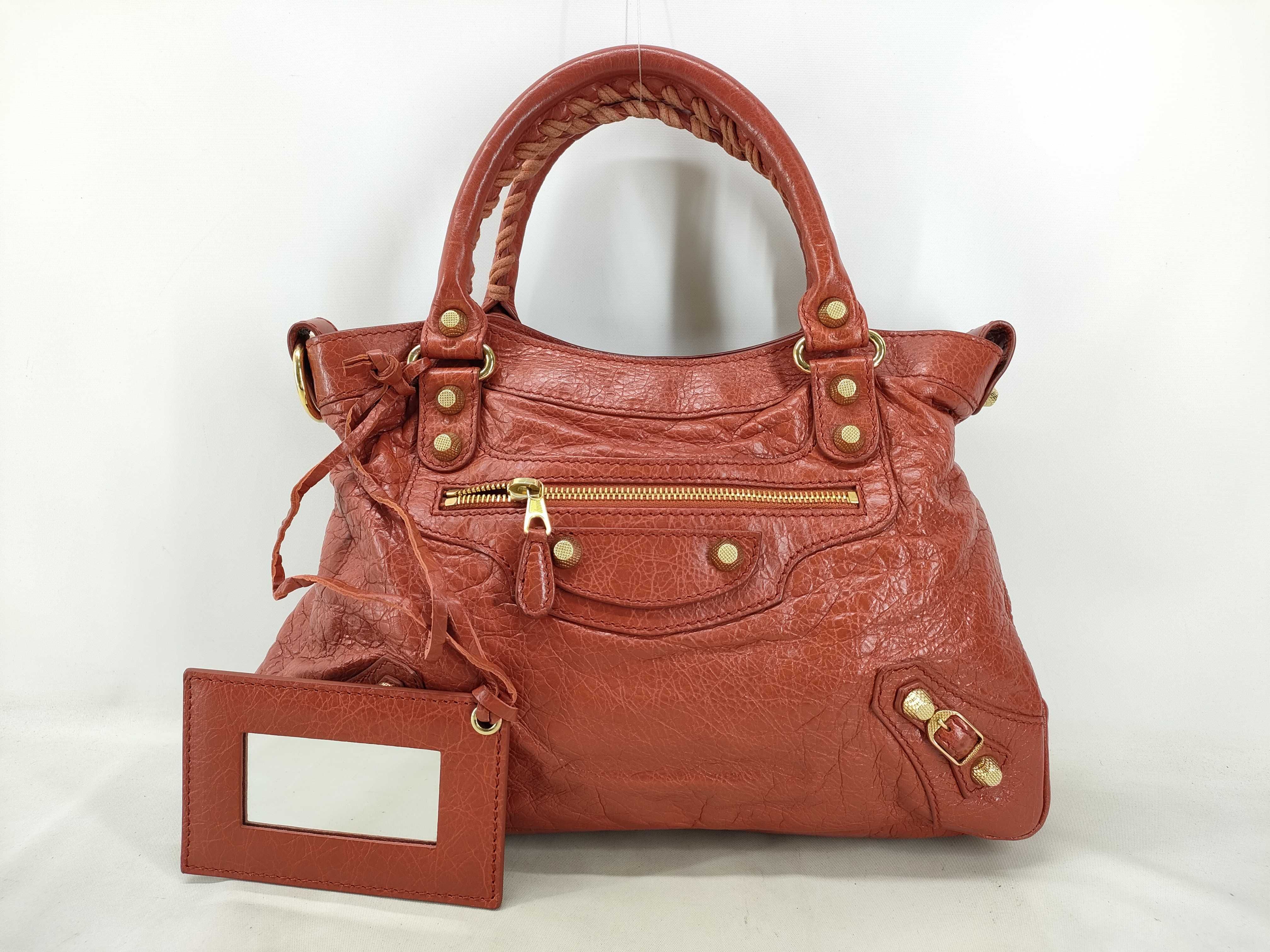 The Giant City Handbag