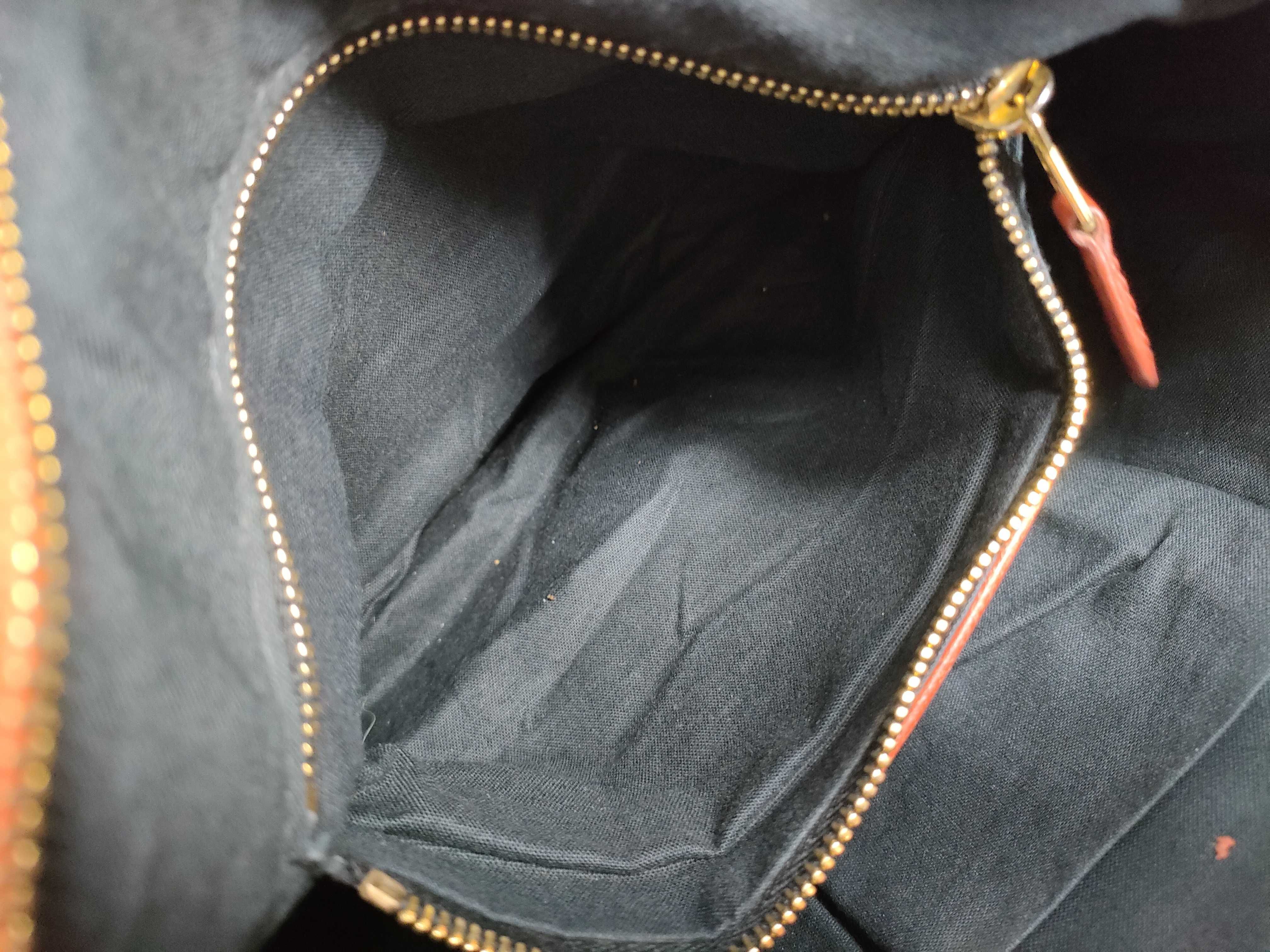 The Giant City Handbag — view 9