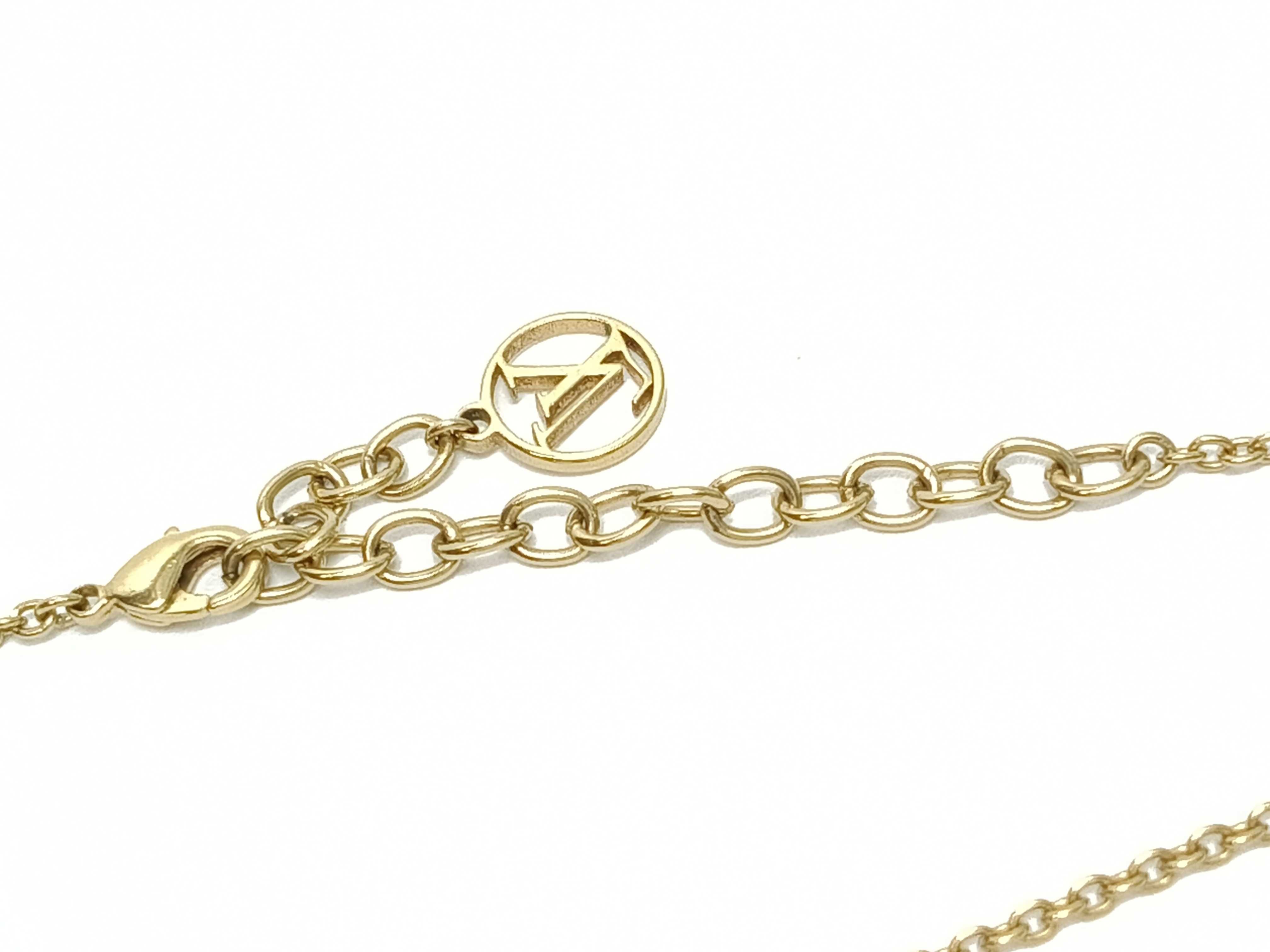 Essential V Gold Necklace — view 4