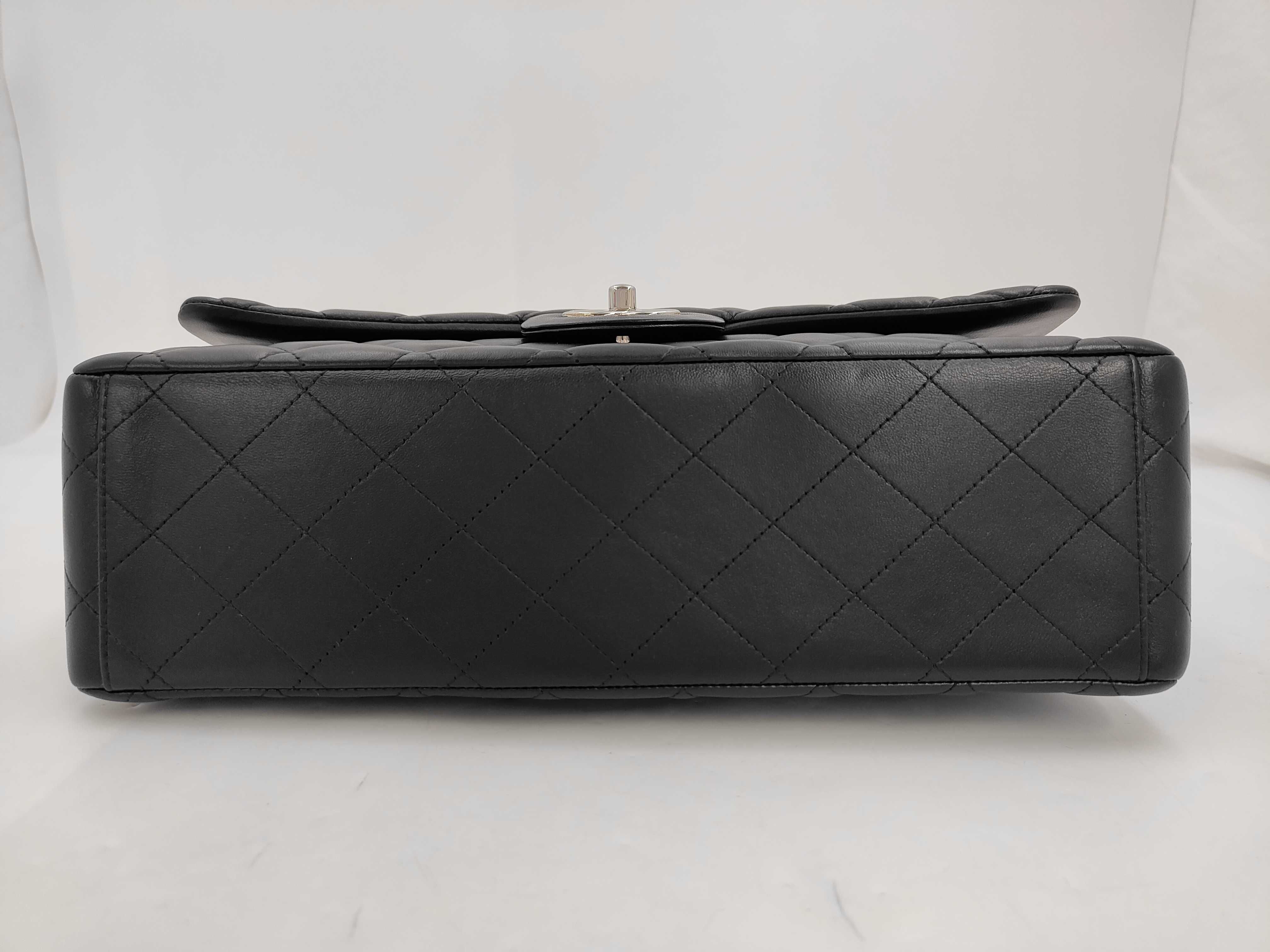 CF Maxi Chain Bag Shoulder Bag — view 3