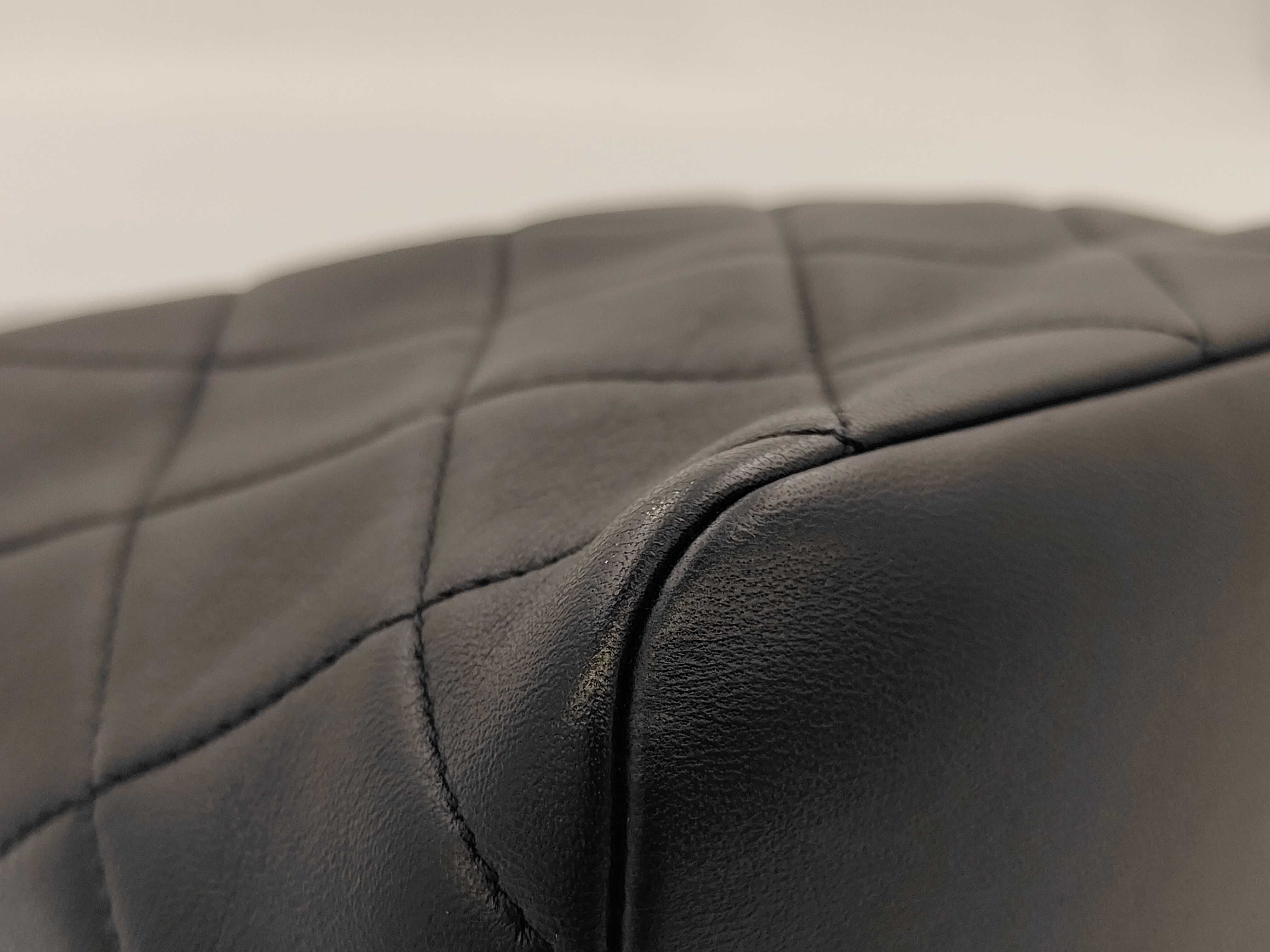 Matelassé Lambskin Black 2-Way Chain Shoulder Bag — view 13