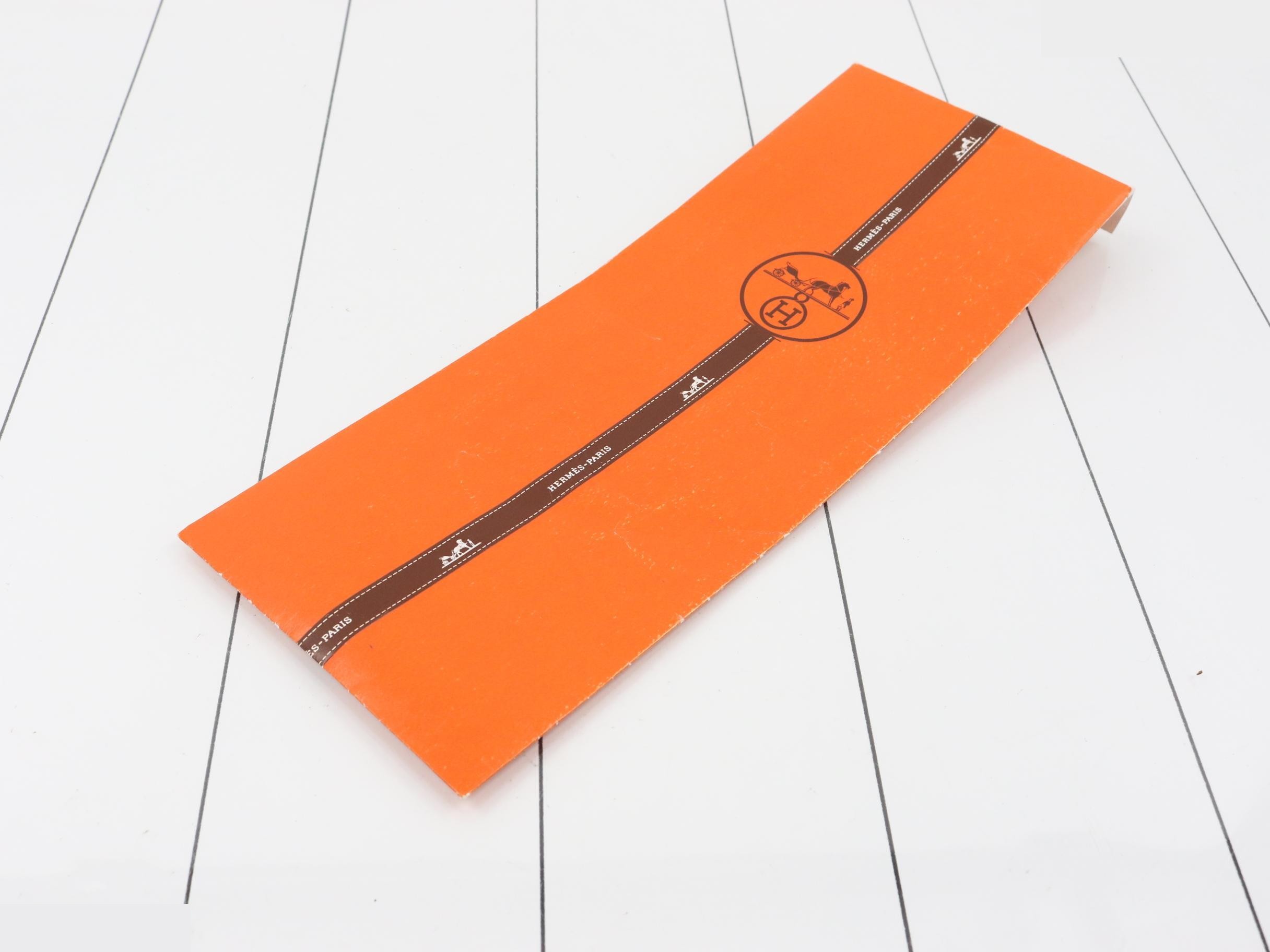 tie — view 4