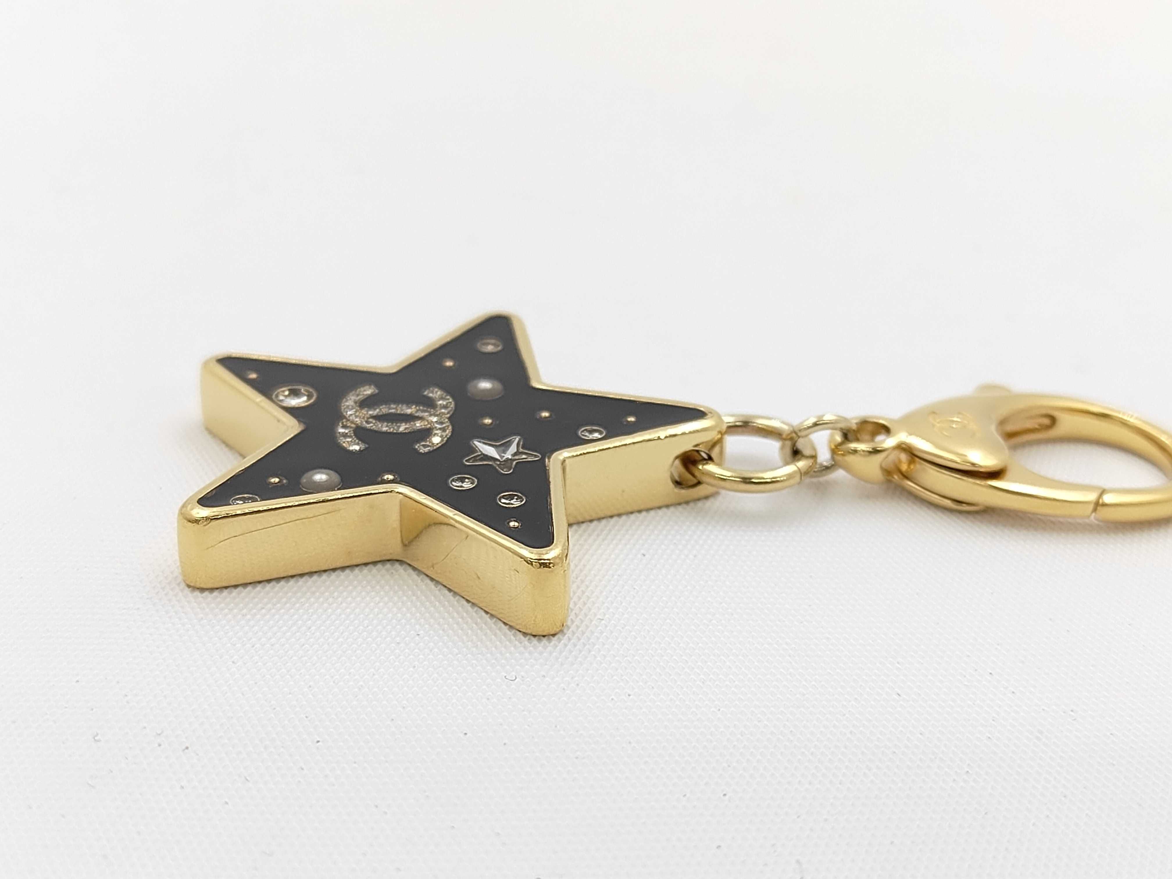 Coco Mark D25K Star Keychain Charm — view 3