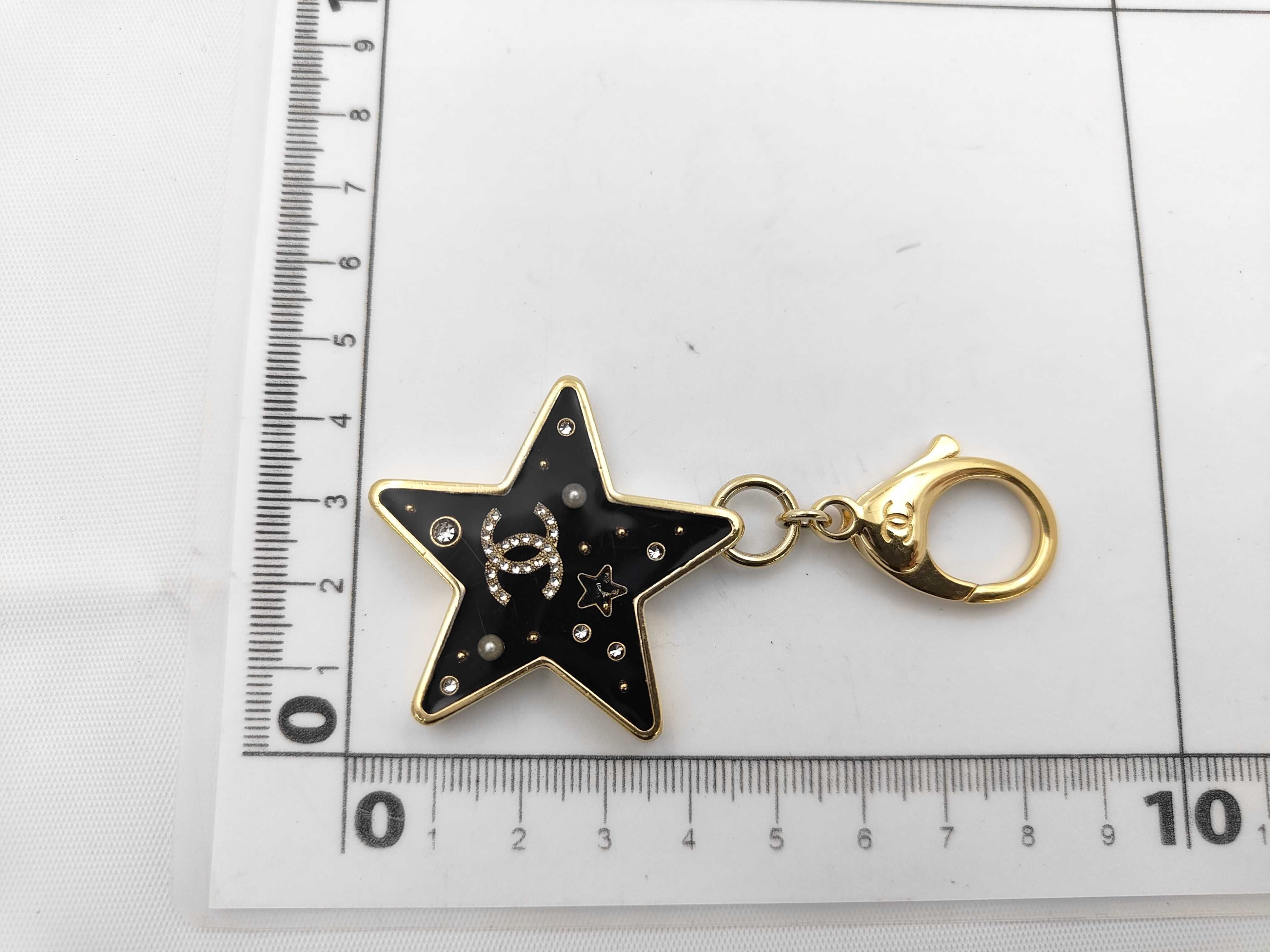 Coco Mark D25K Star Keychain Charm — view 6